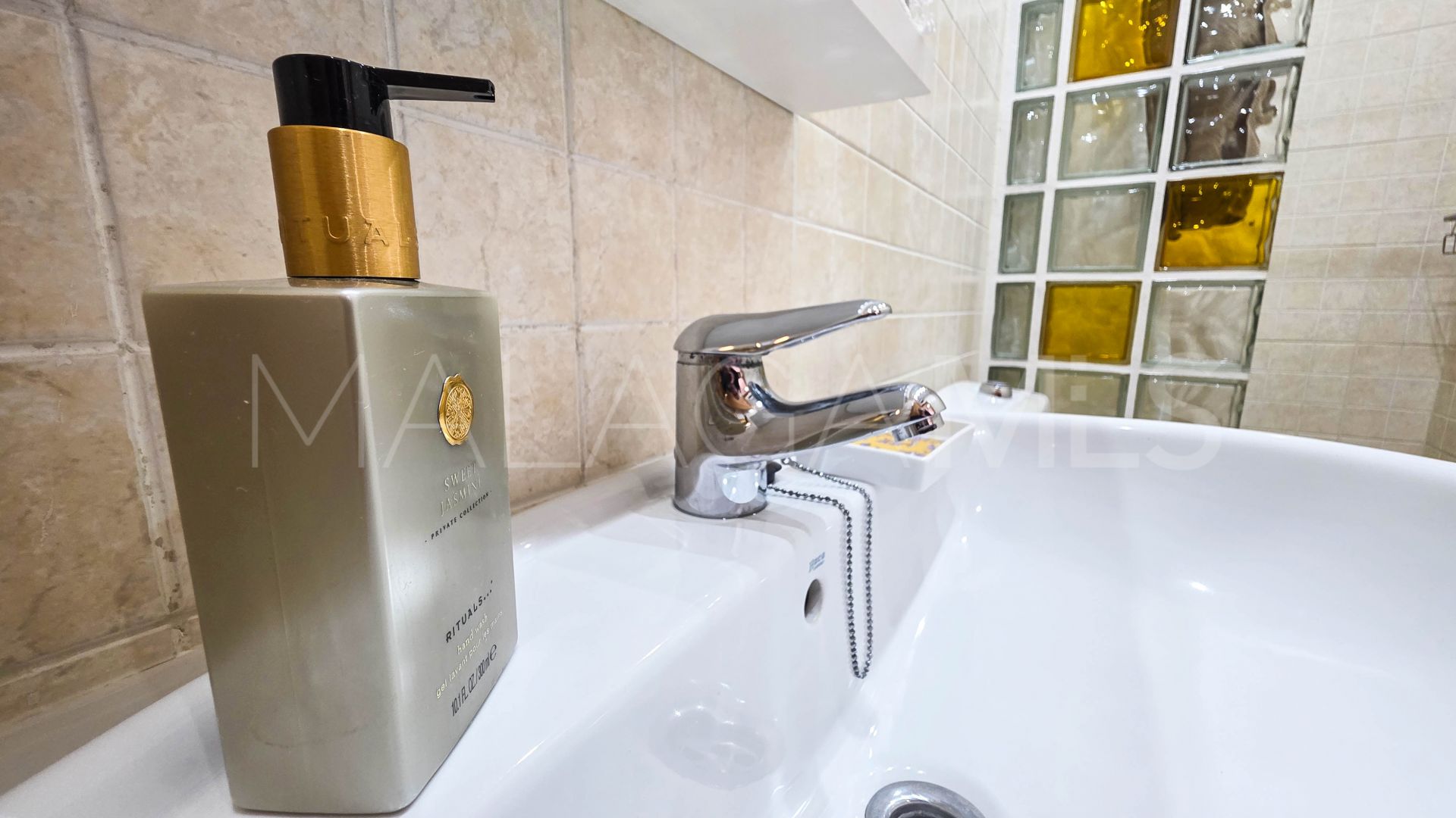 Ground floor apartment for sale in La Duquesa