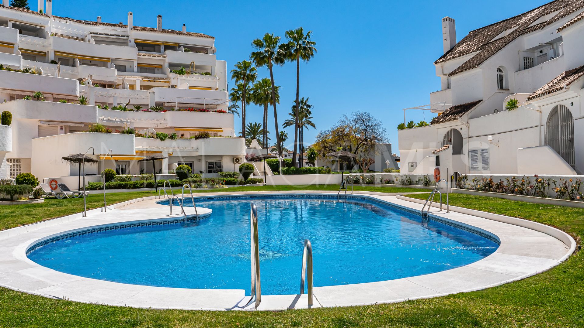 Tvåvånings takvåning for sale in El Dorado