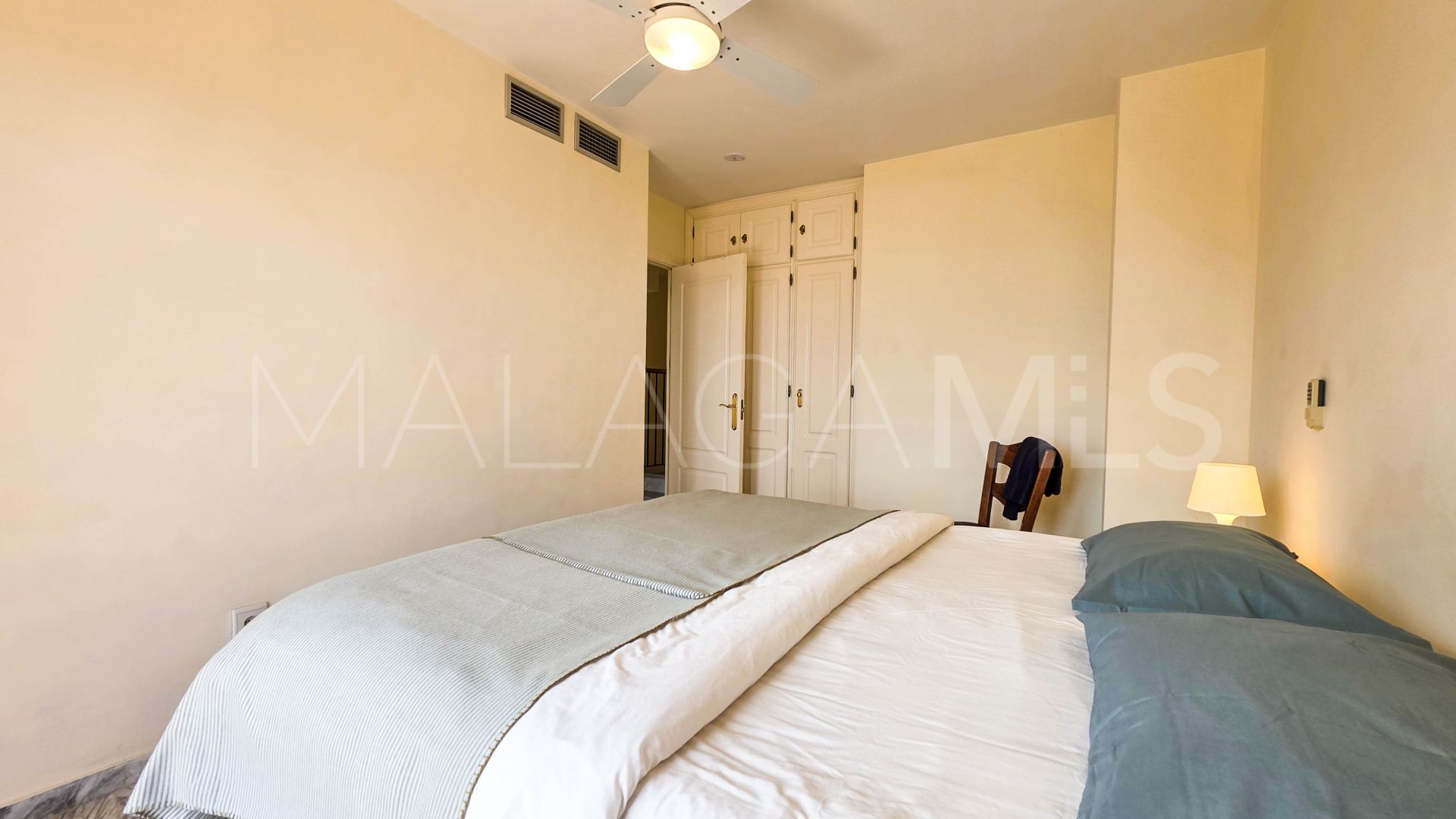 Maison de ville for sale in Manilva Beach