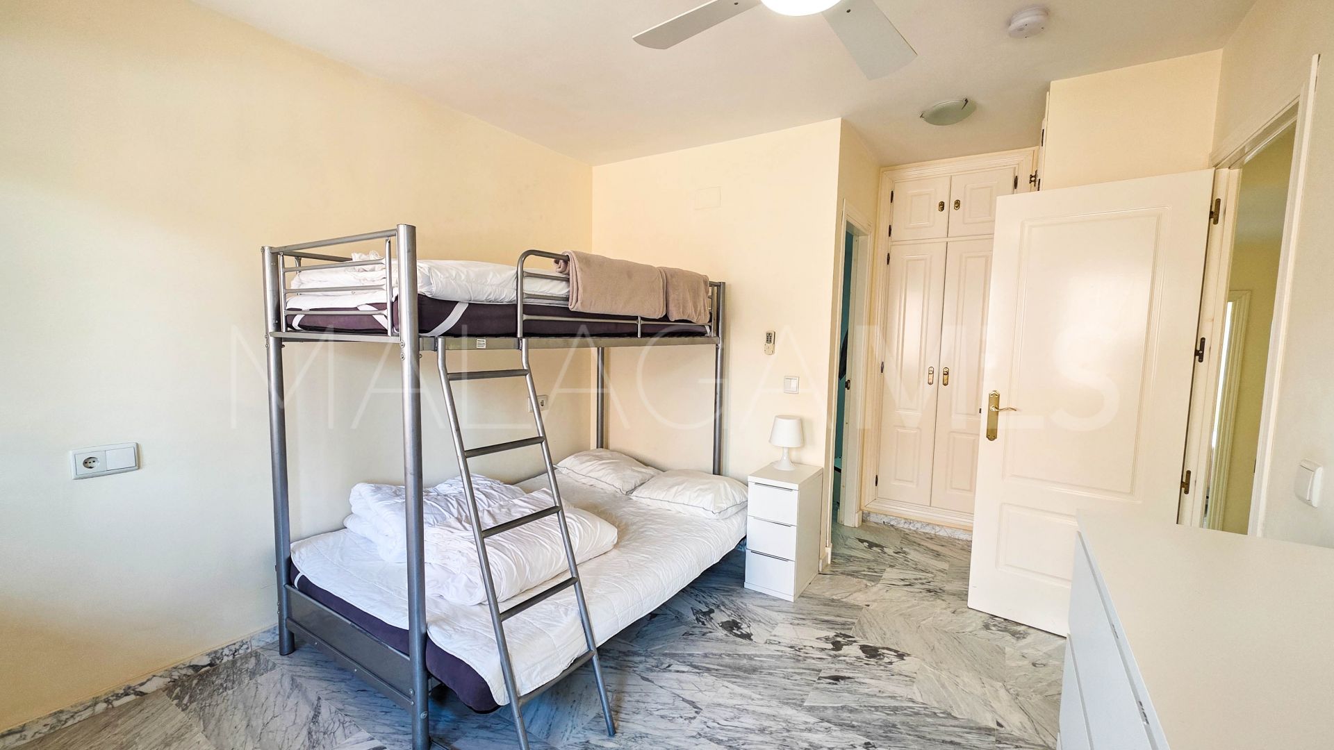 Maison de ville for sale in Manilva Beach