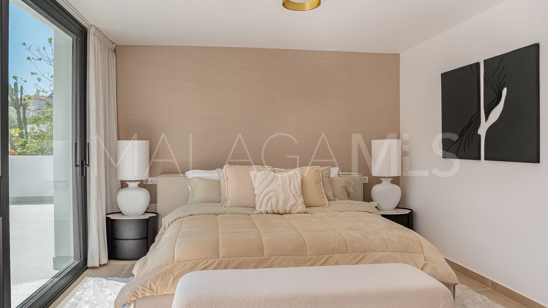 For sale 4 bedrooms villa in Nueva Andalucia