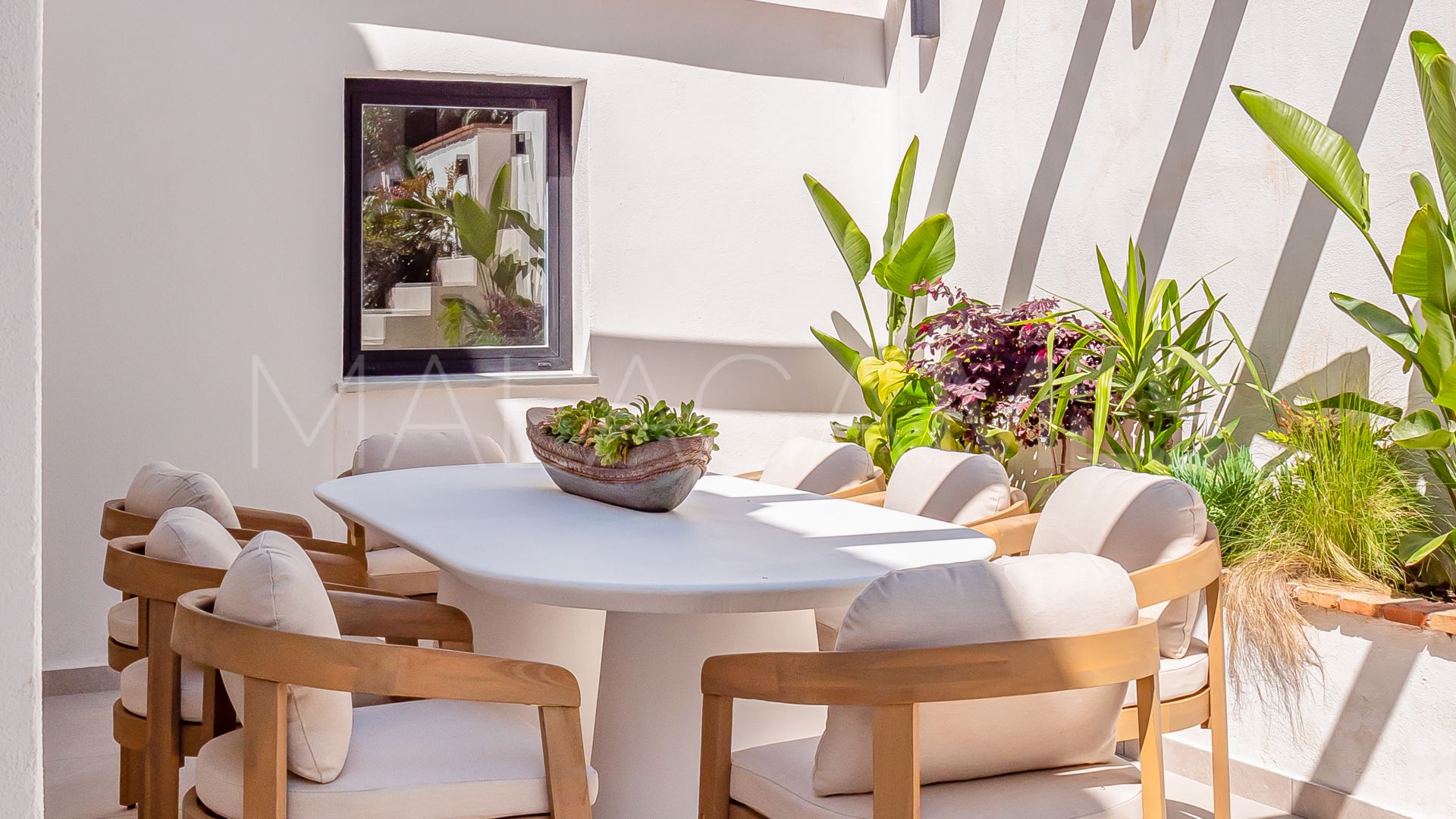 For sale 4 bedrooms villa in Nueva Andalucia