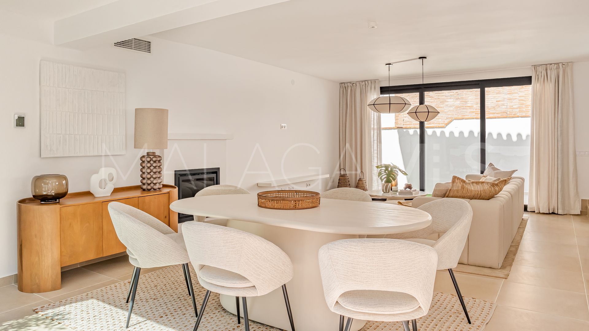 For sale 4 bedrooms villa in Nueva Andalucia