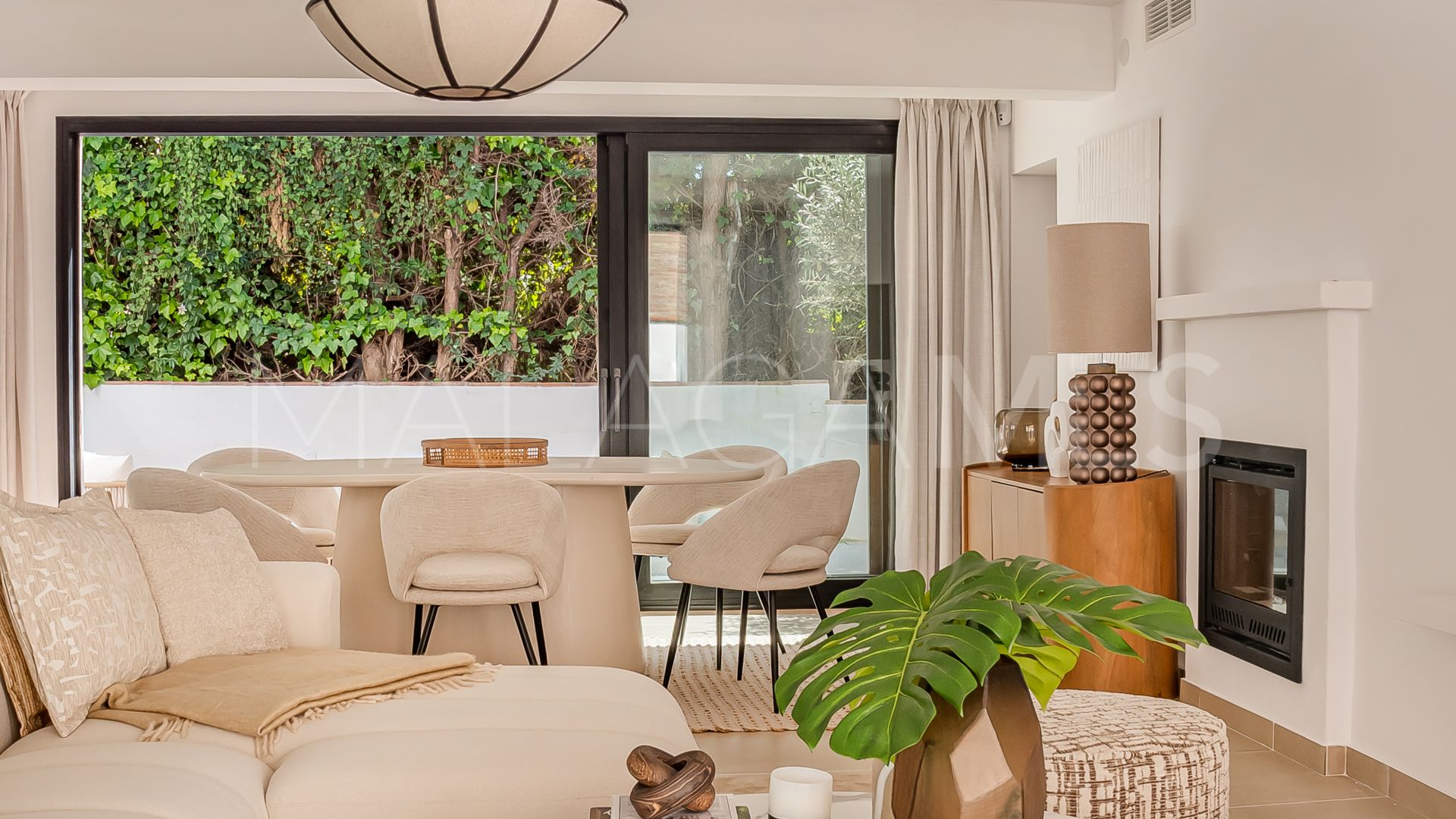 For sale 4 bedrooms villa in Nueva Andalucia