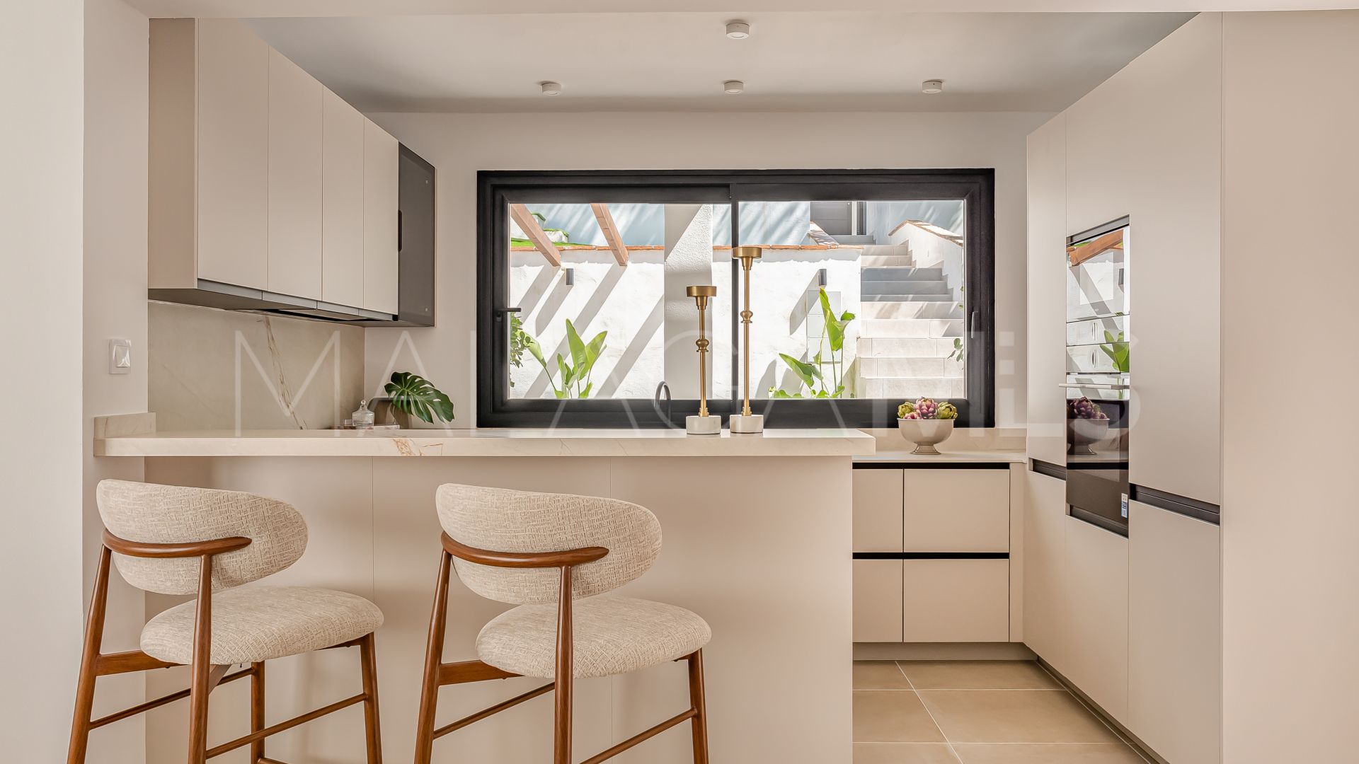 For sale 4 bedrooms villa in Nueva Andalucia