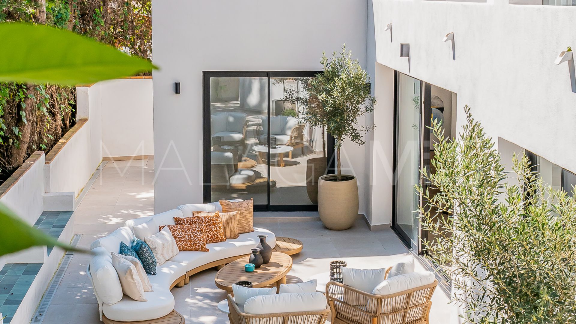 For sale 4 bedrooms villa in Nueva Andalucia