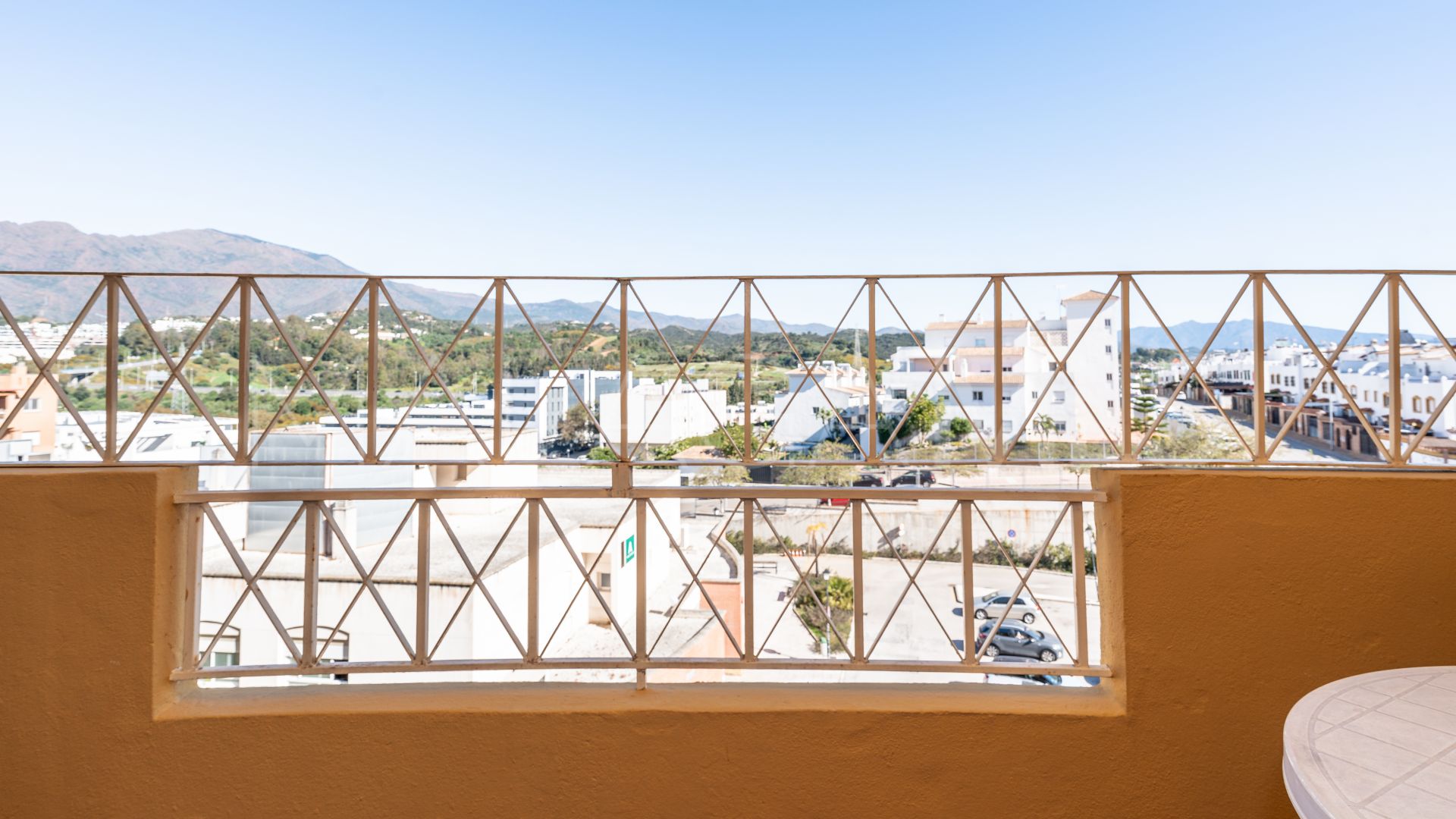 Lägenhet for sale in Estepona Stad