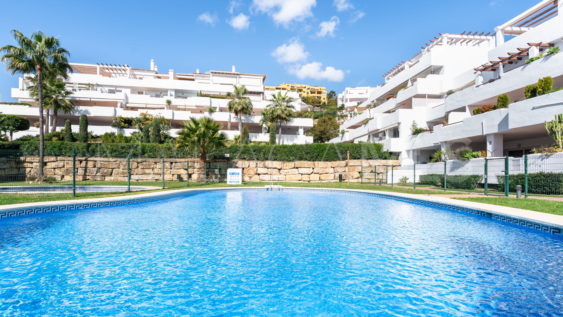 Duplex penthouse for sale in Selwo