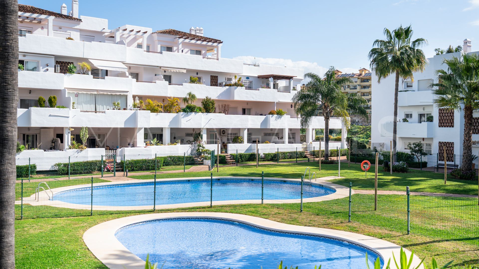 Duplex penthouse for sale in Selwo