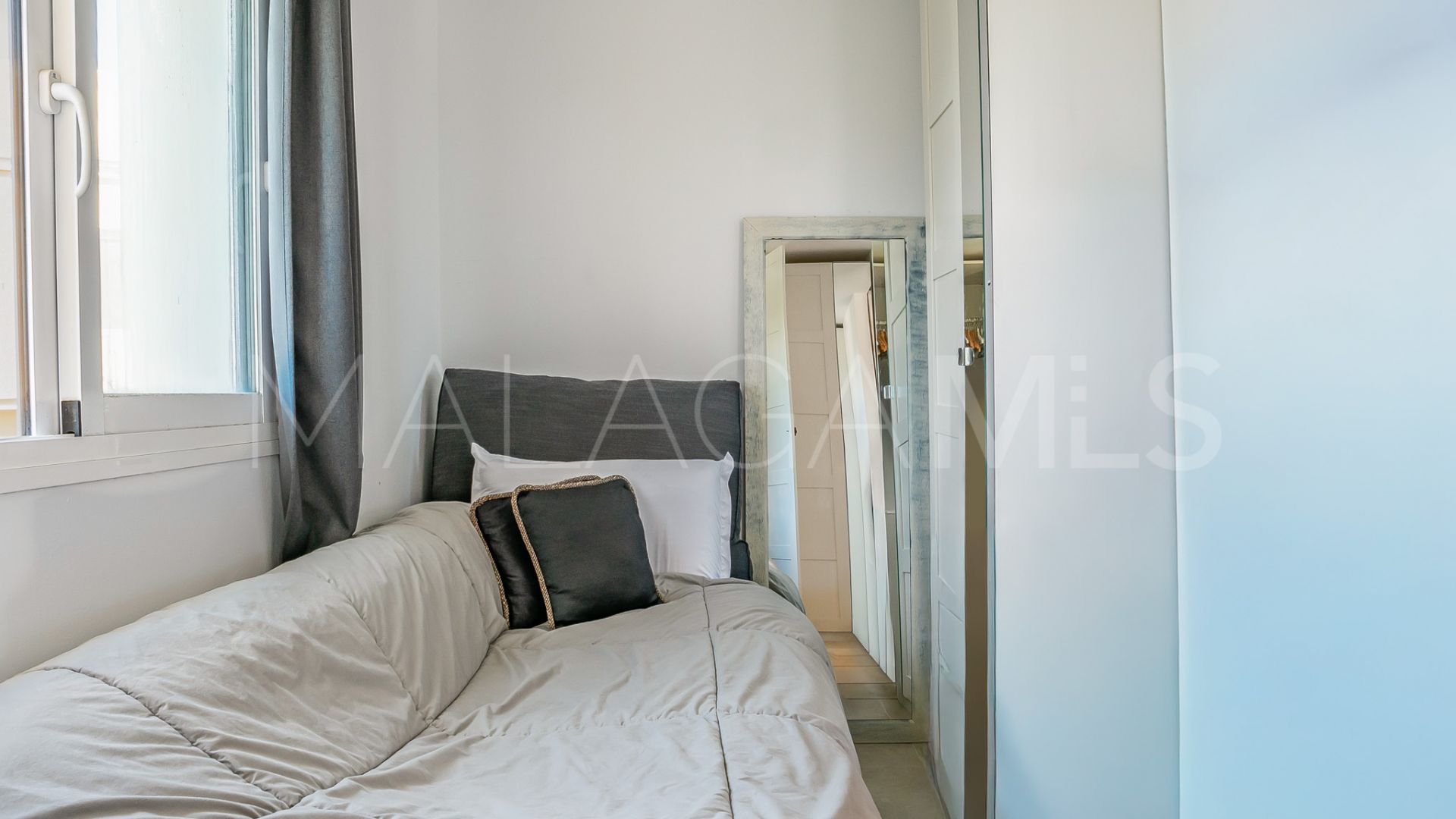 Penthouse in Toscana Hills for sale