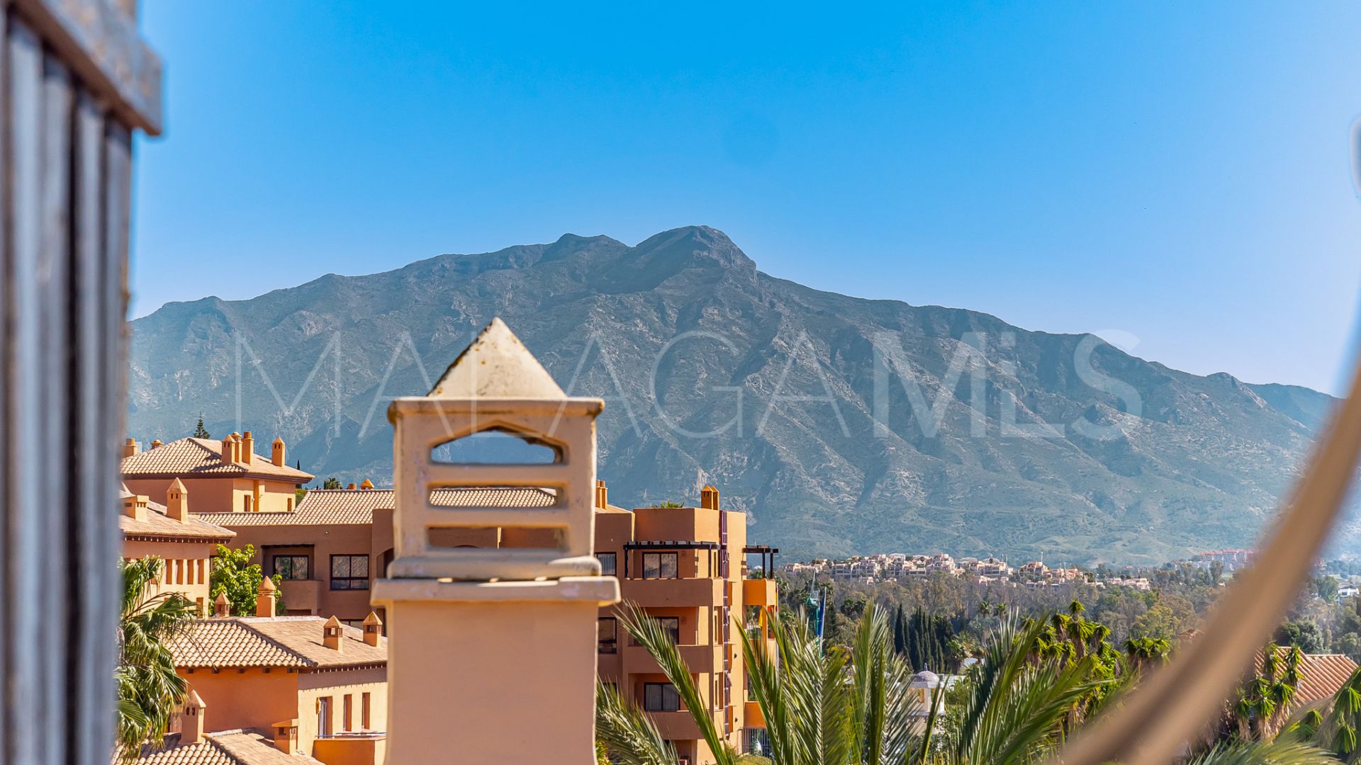 Penthouse in Toscana Hills for sale