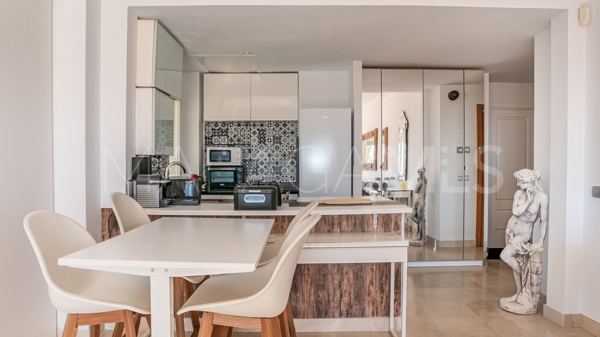 Penthouse in Toscana Hills for sale