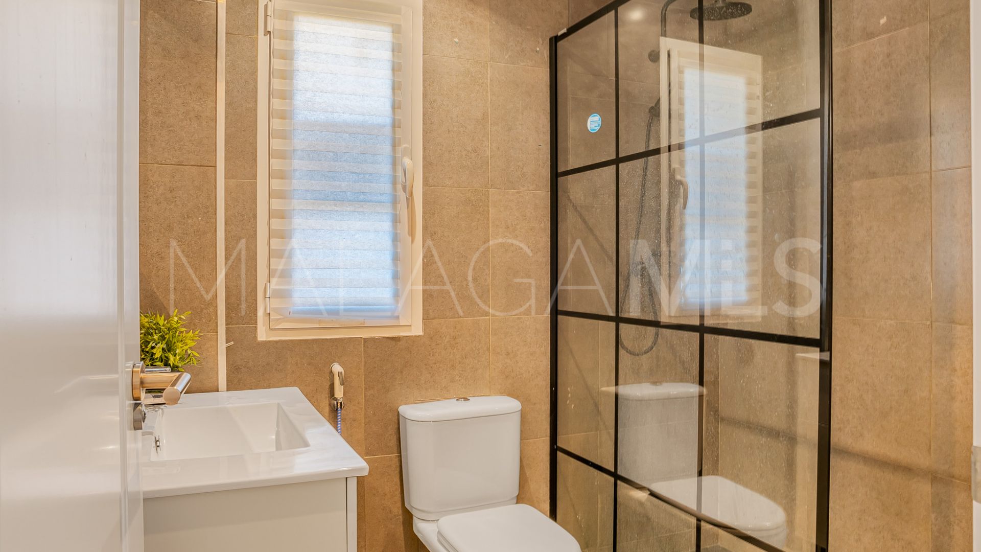 Penthouse in Toscana Hills for sale