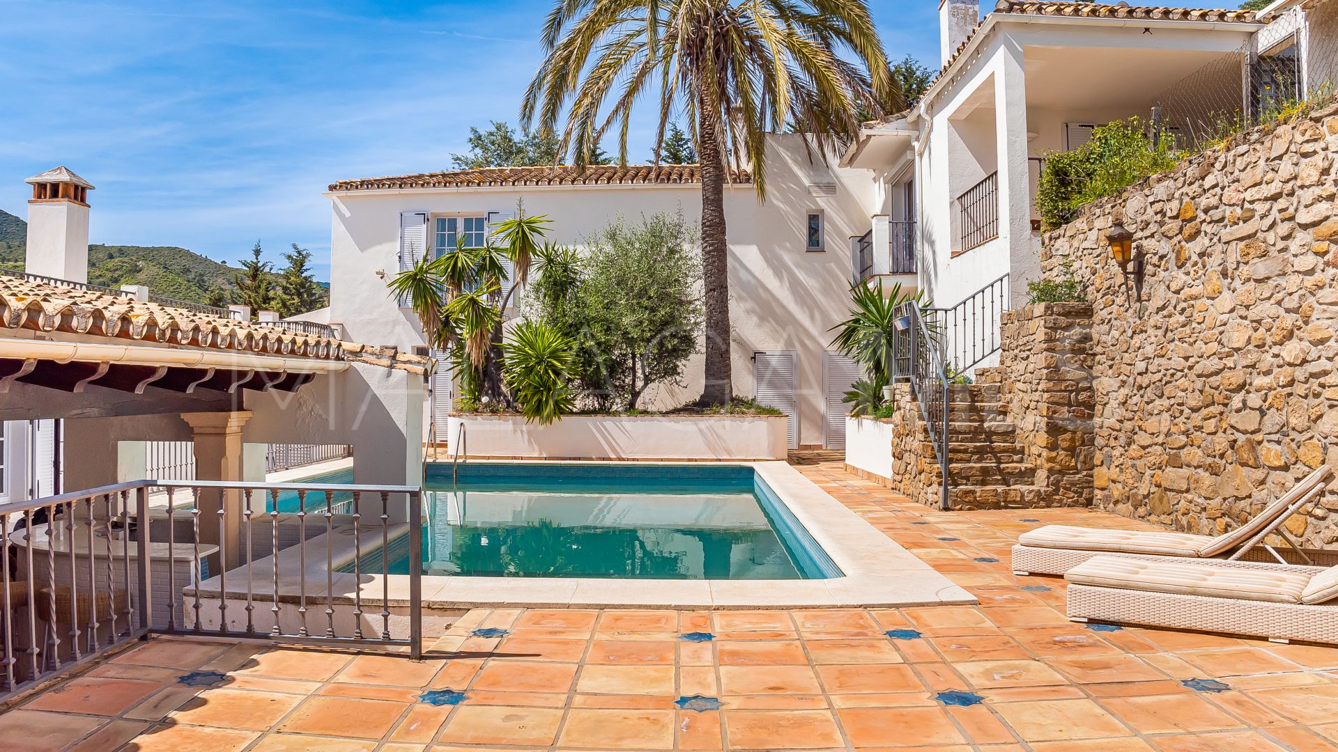 Villa for sale in Benahavis Centro