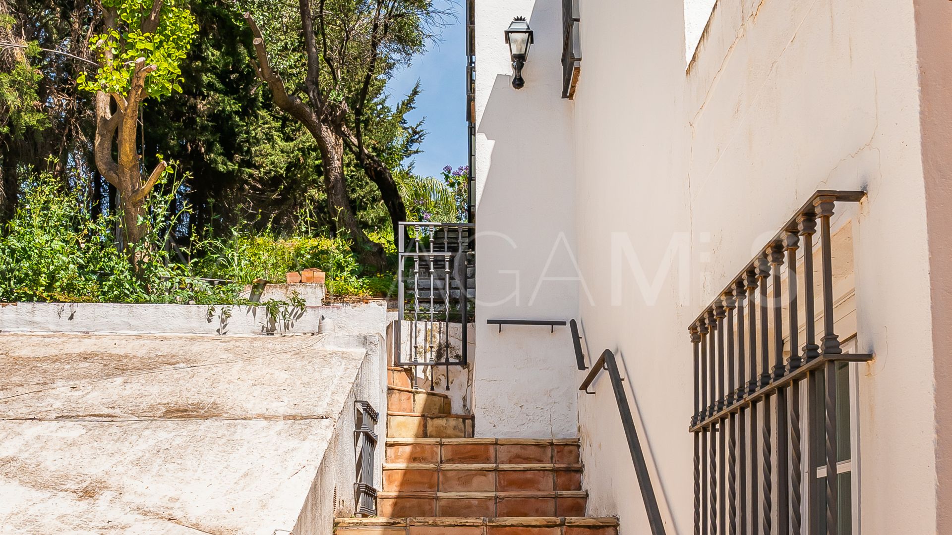 Villa for sale in Benahavis Centro