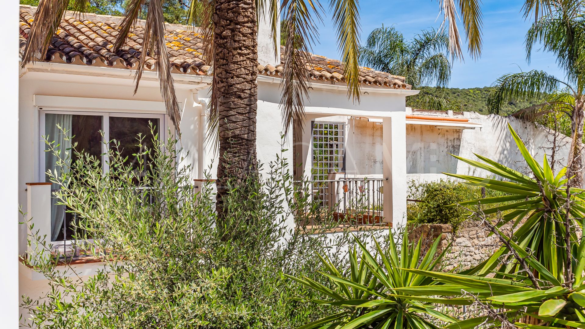 Villa for sale in Benahavis Centro