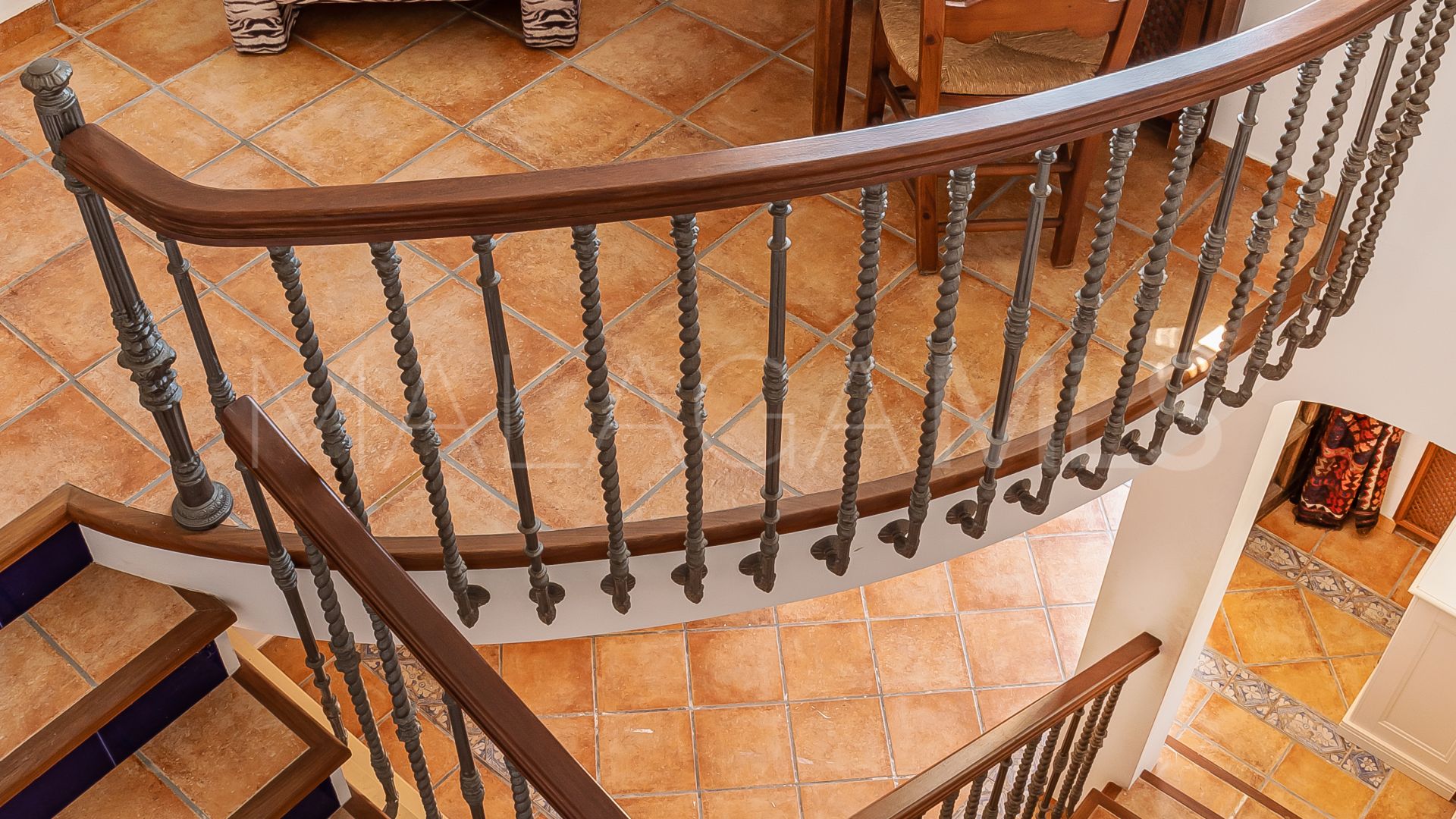 Villa for sale in Benahavis Centro