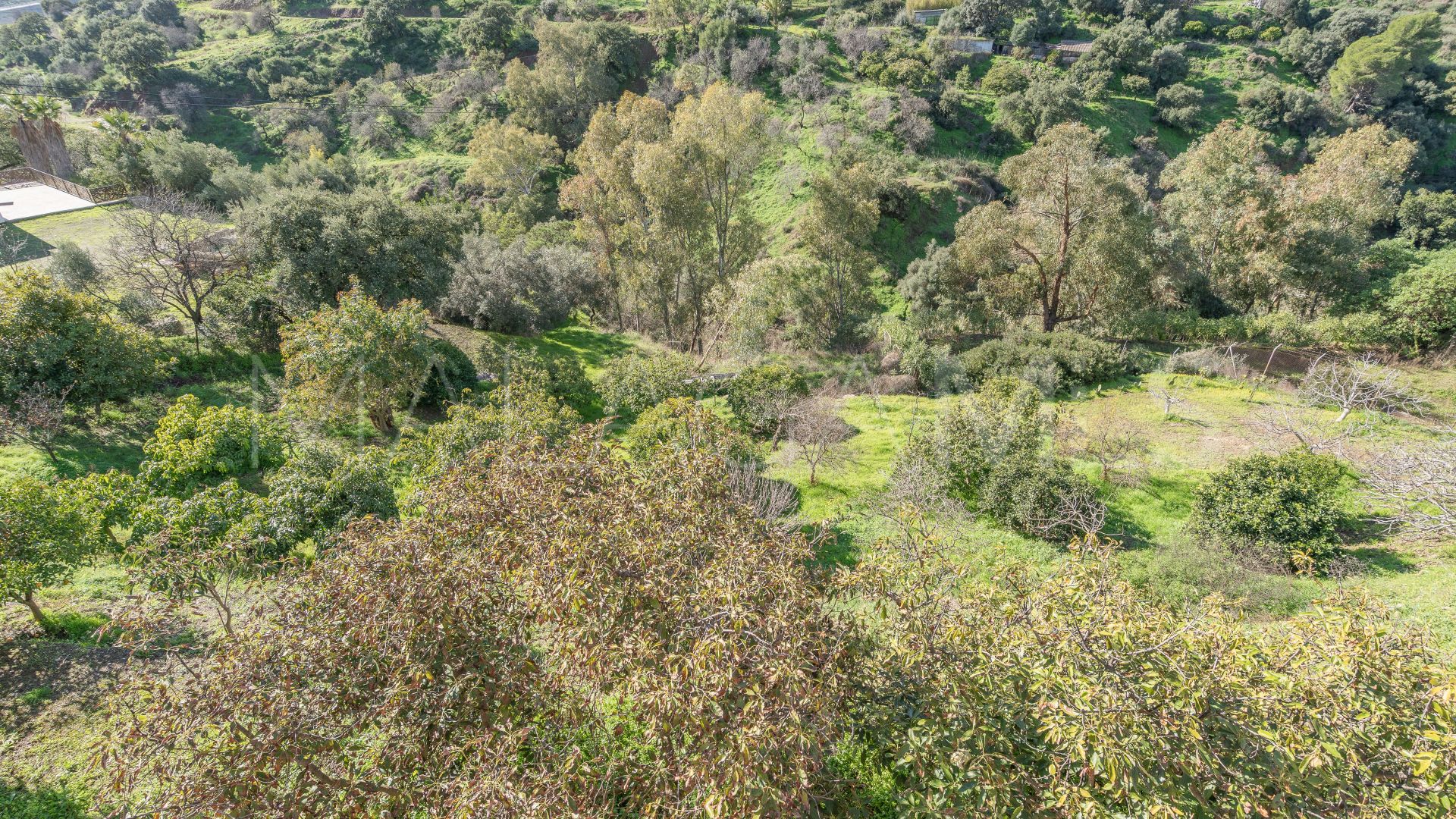 Villa for sale in Altos de Estepona