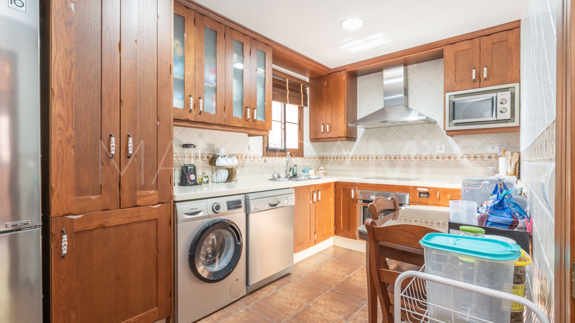 Villa for sale in Altos de Estepona