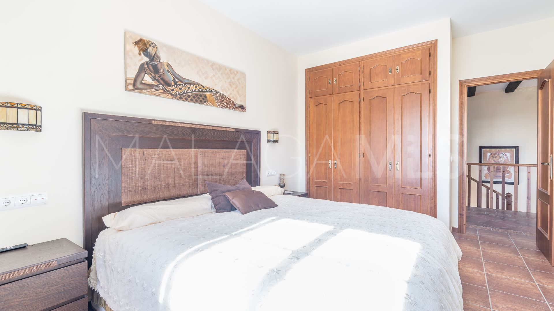 Villa for sale in Altos de Estepona