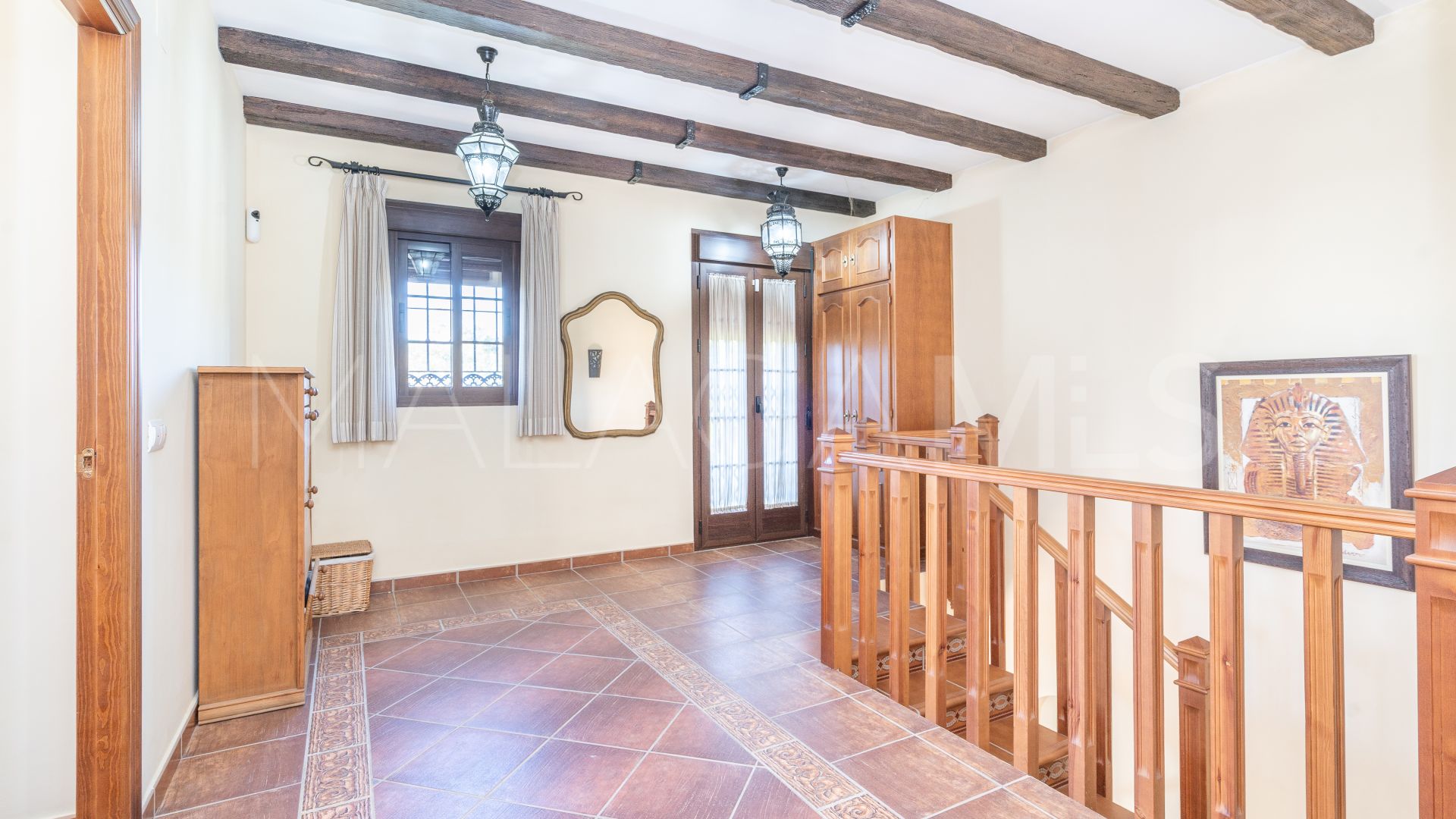 Villa for sale in Altos de Estepona