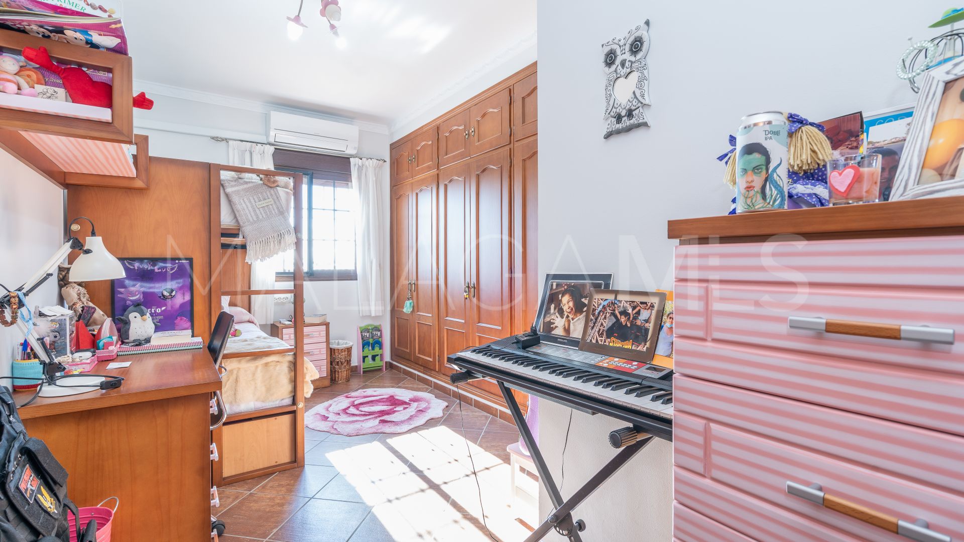 Villa for sale in Altos de Estepona