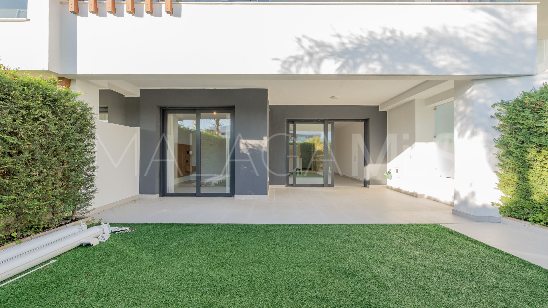 Estepona Este, apartamento planta baja for sale