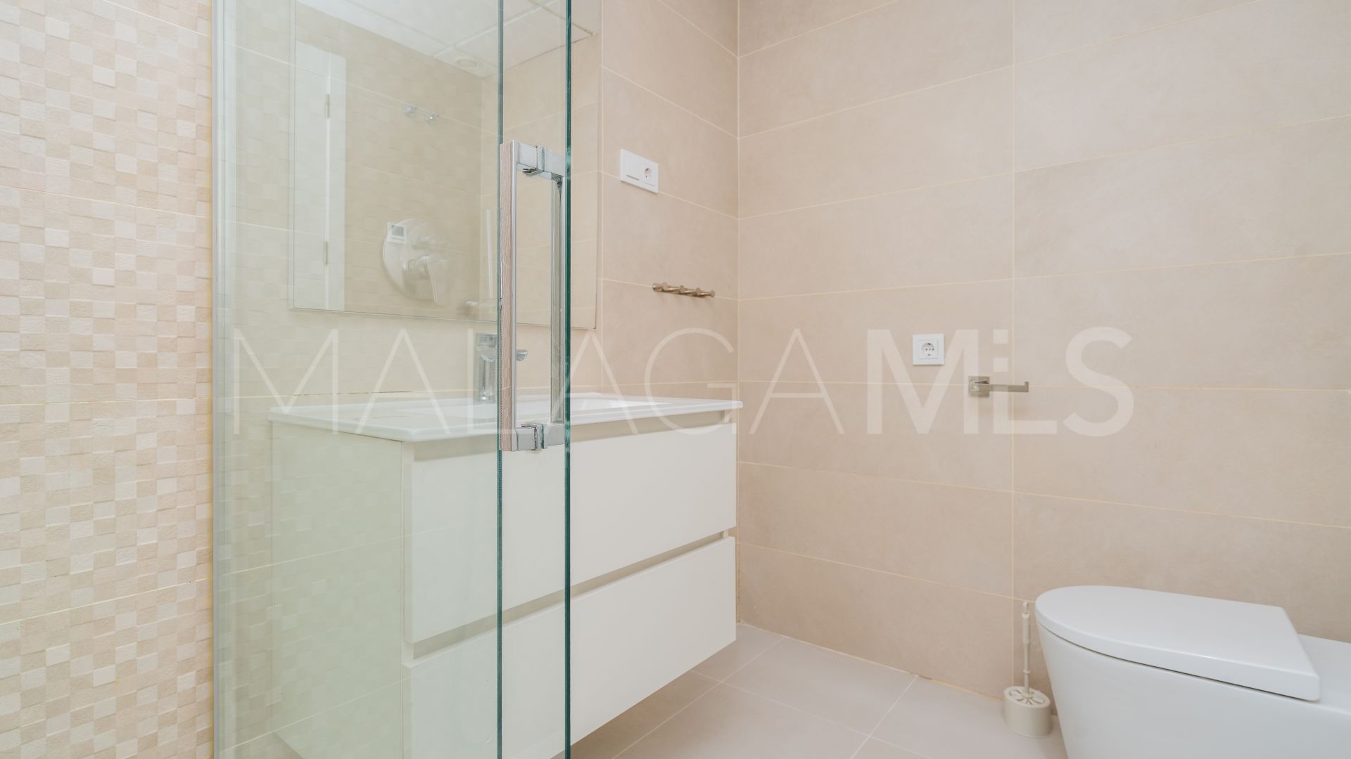 Estepona Este, apartamento planta baja for sale