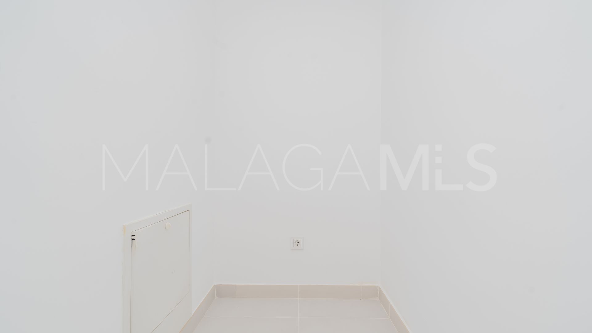 Estepona Este, apartamento planta baja for sale