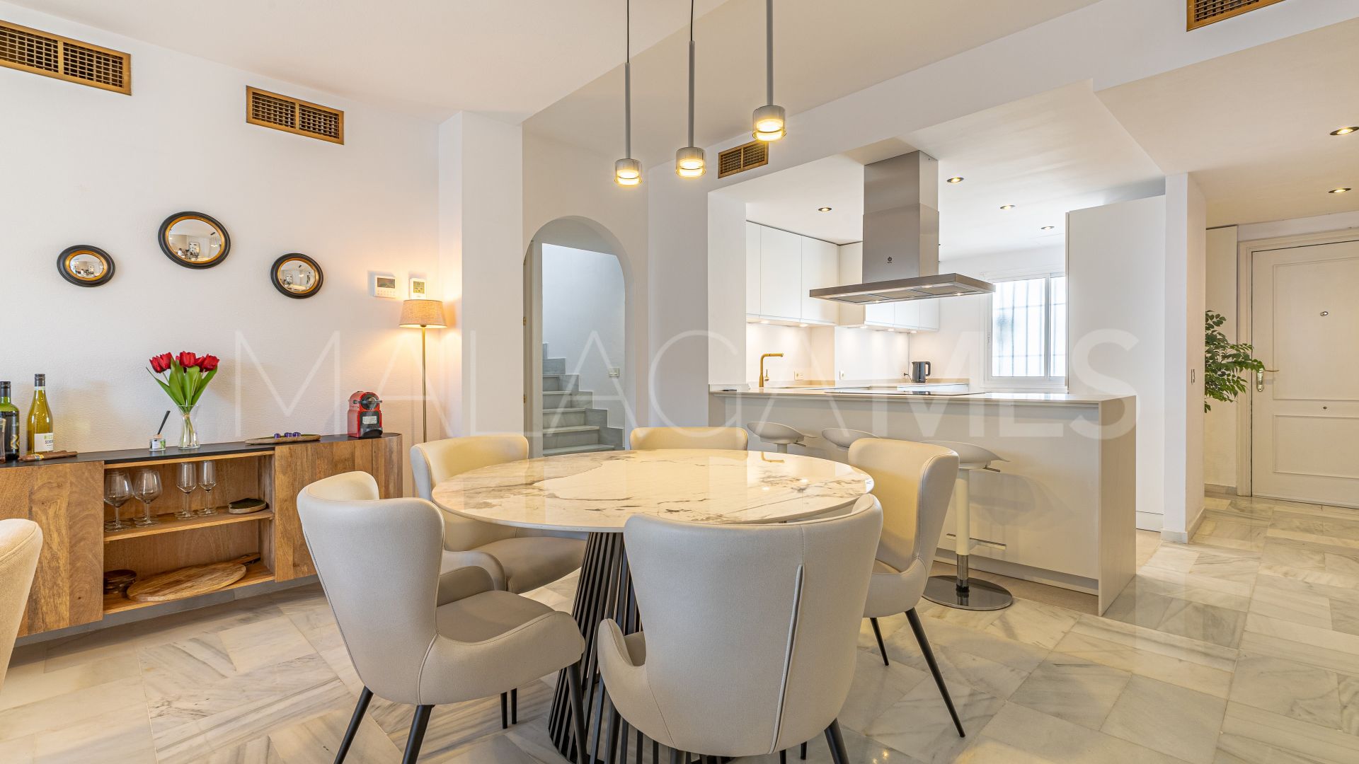 Duplex penthouse for sale in Nagüeles