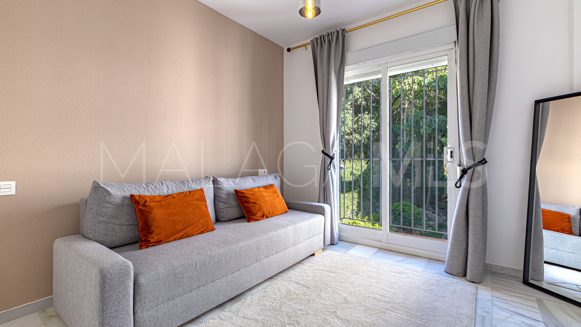 Duplex penthouse for sale in Nagüeles