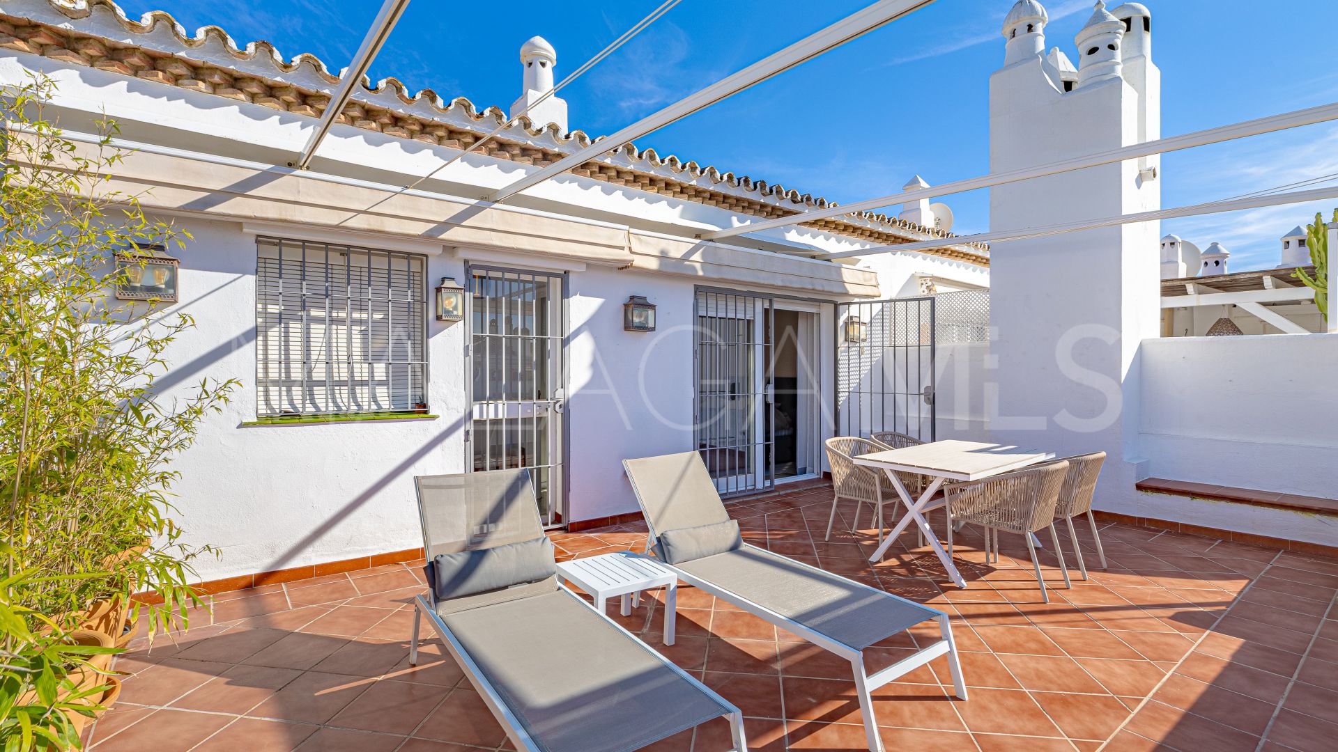 Duplex penthouse for sale in Nagüeles