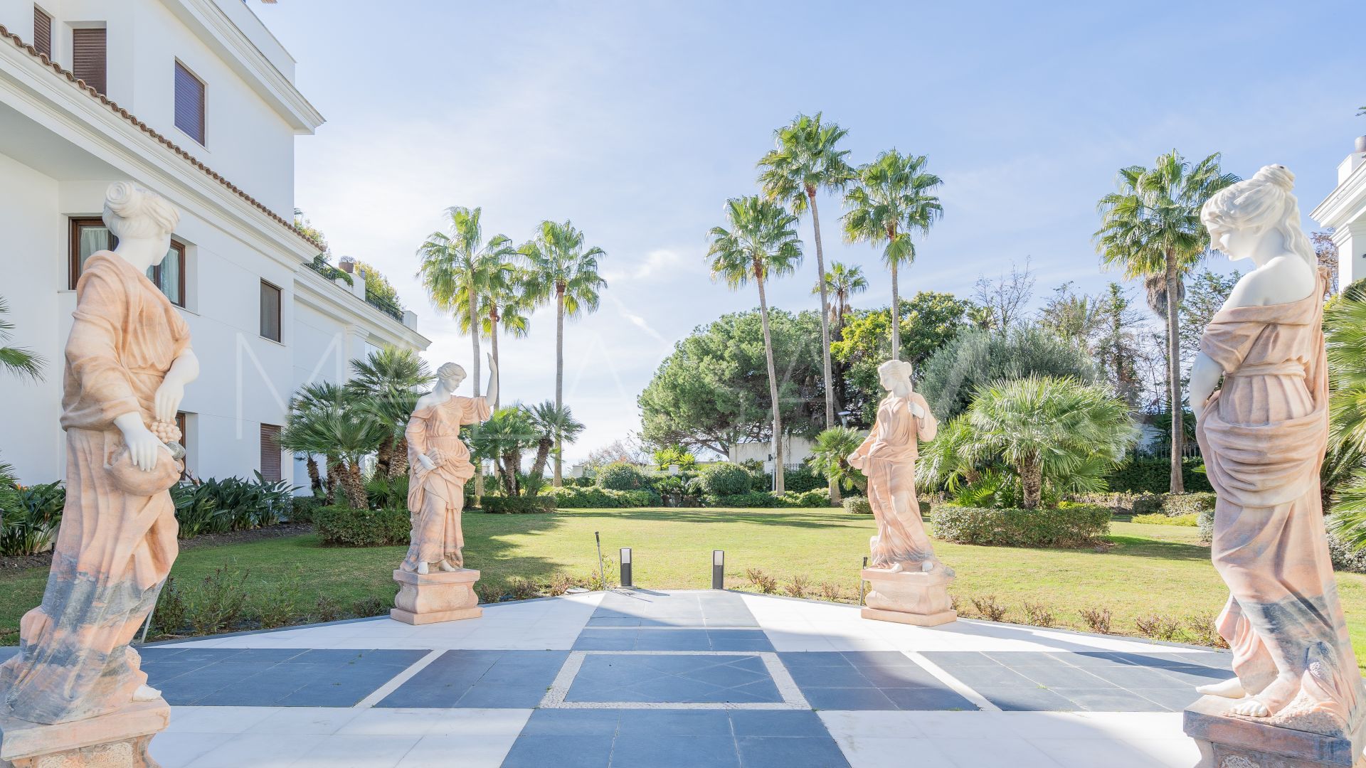 For sale 2 bedrooms apartment in Doncella Beach