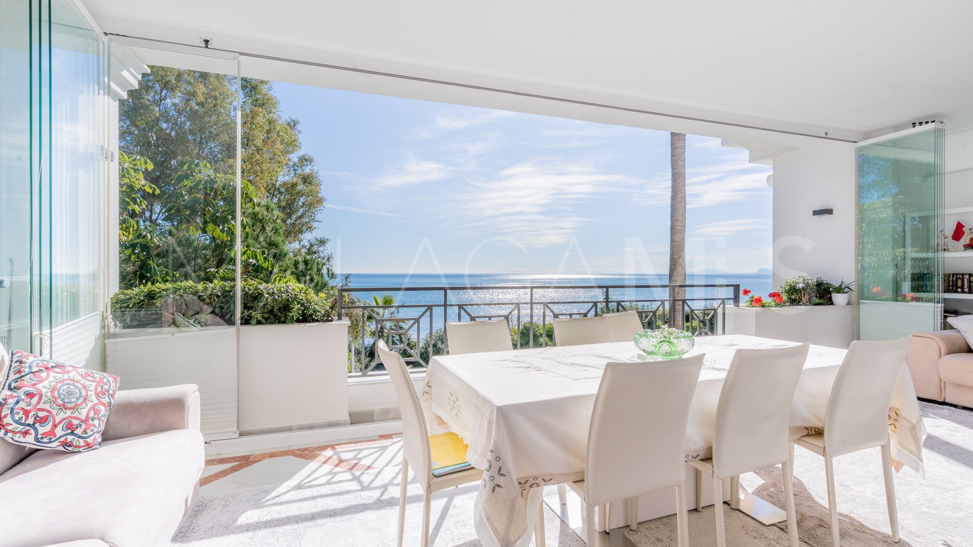 For sale 2 bedrooms apartment in Doncella Beach