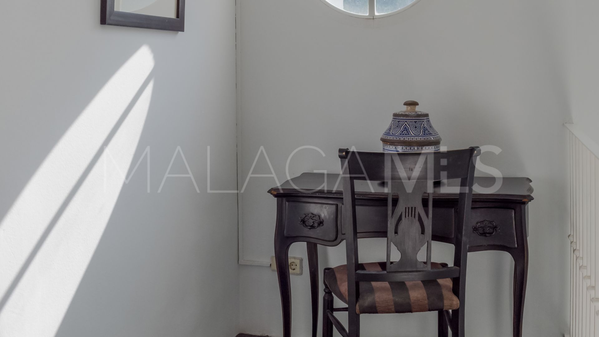 Villa for sale in Nueva Andalucia