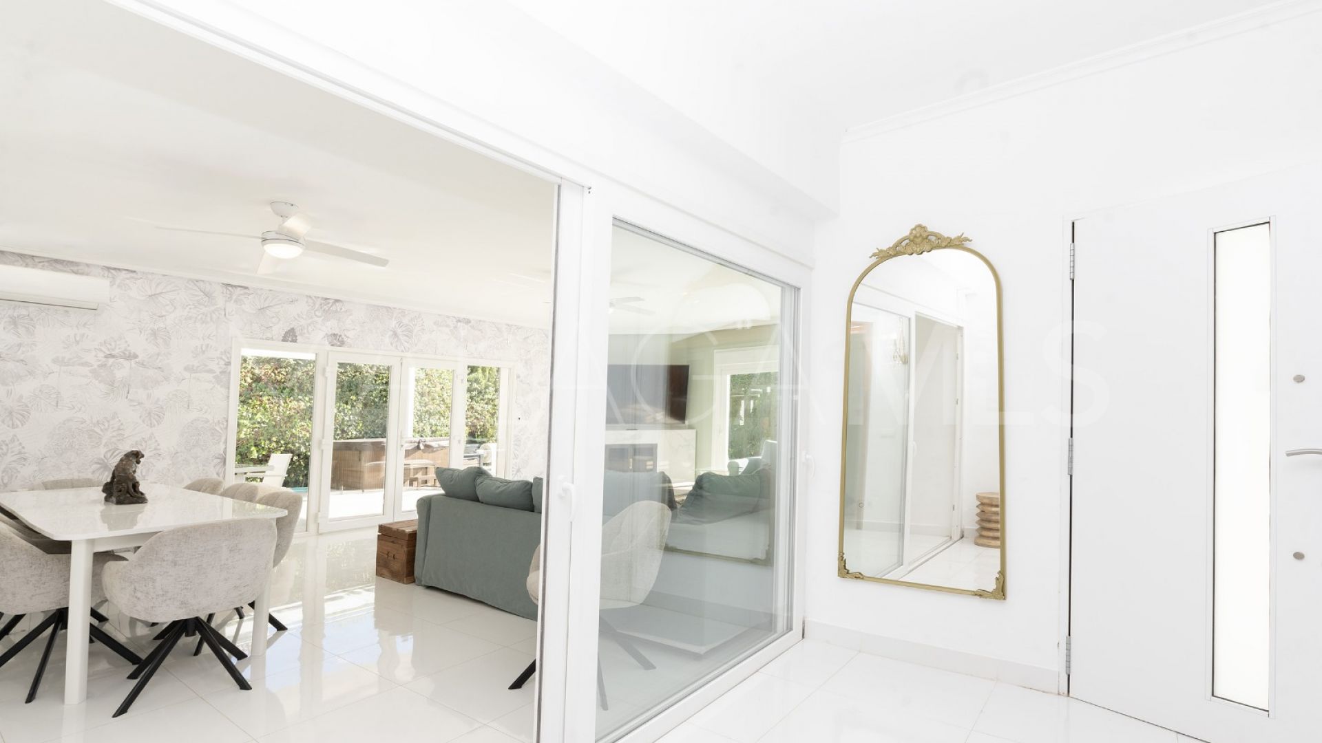 Villa for sale in Benalmadena Costa