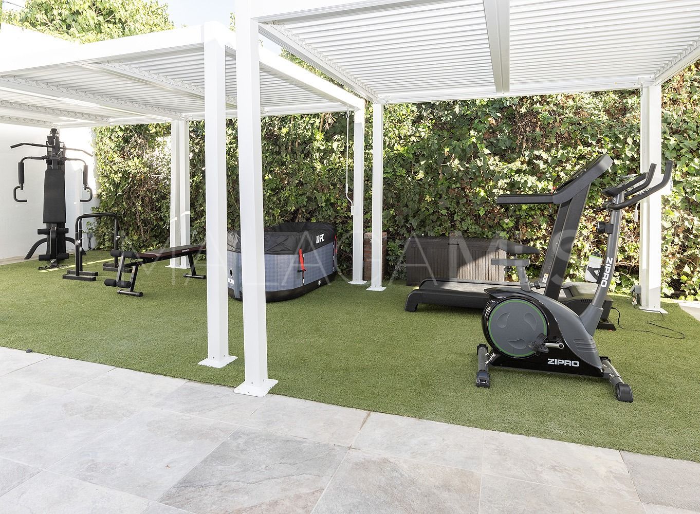 Villa for sale in Benalmadena Costa