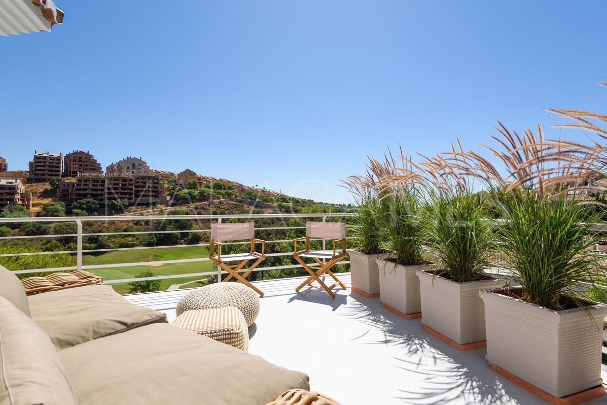 Villa for sale in Elviria