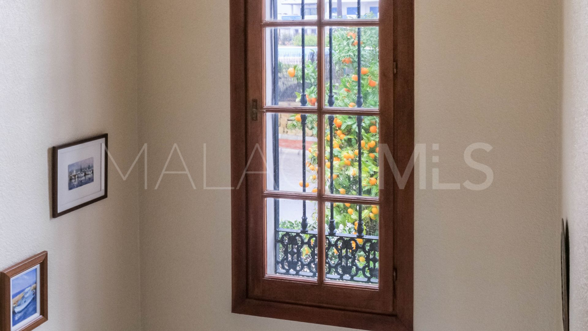 Maison de ville for sale in La Duquesa