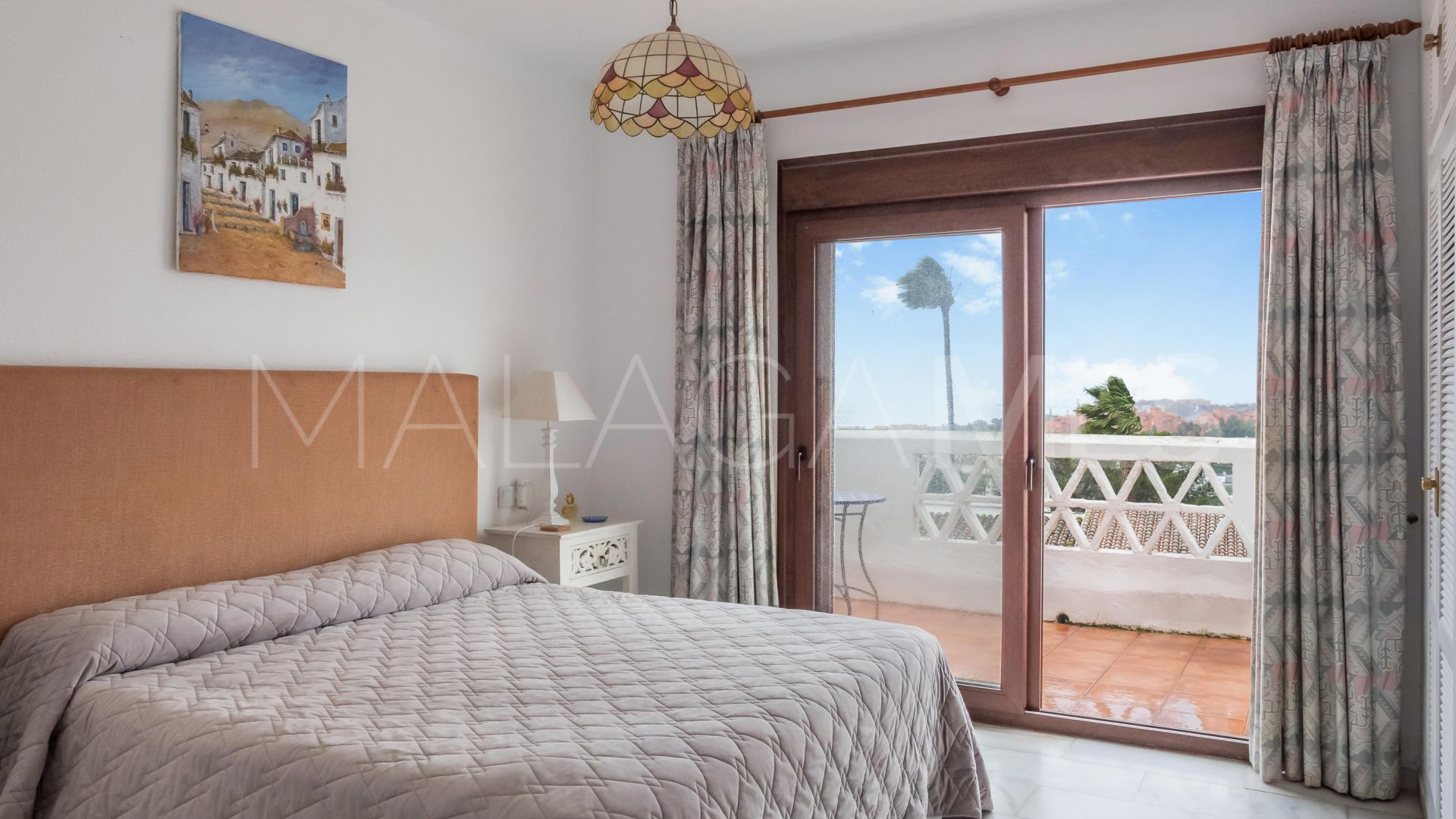 Maison de ville for sale in La Duquesa