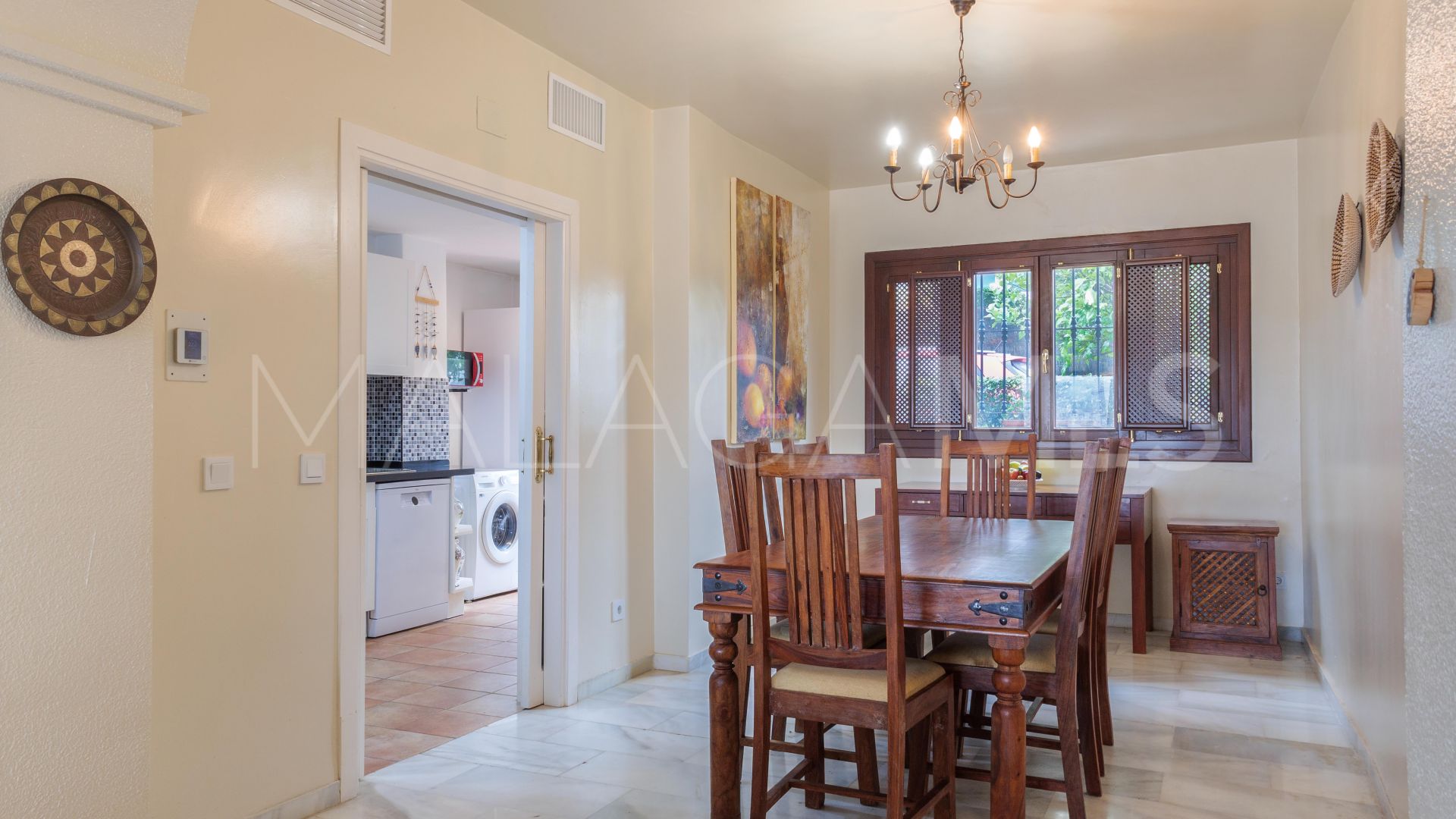 Maison de ville for sale in La Duquesa