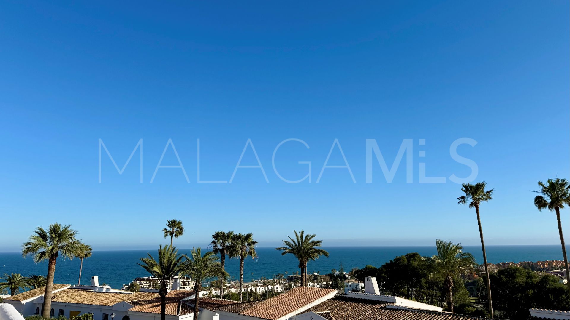 Radhus for sale in La Duquesa