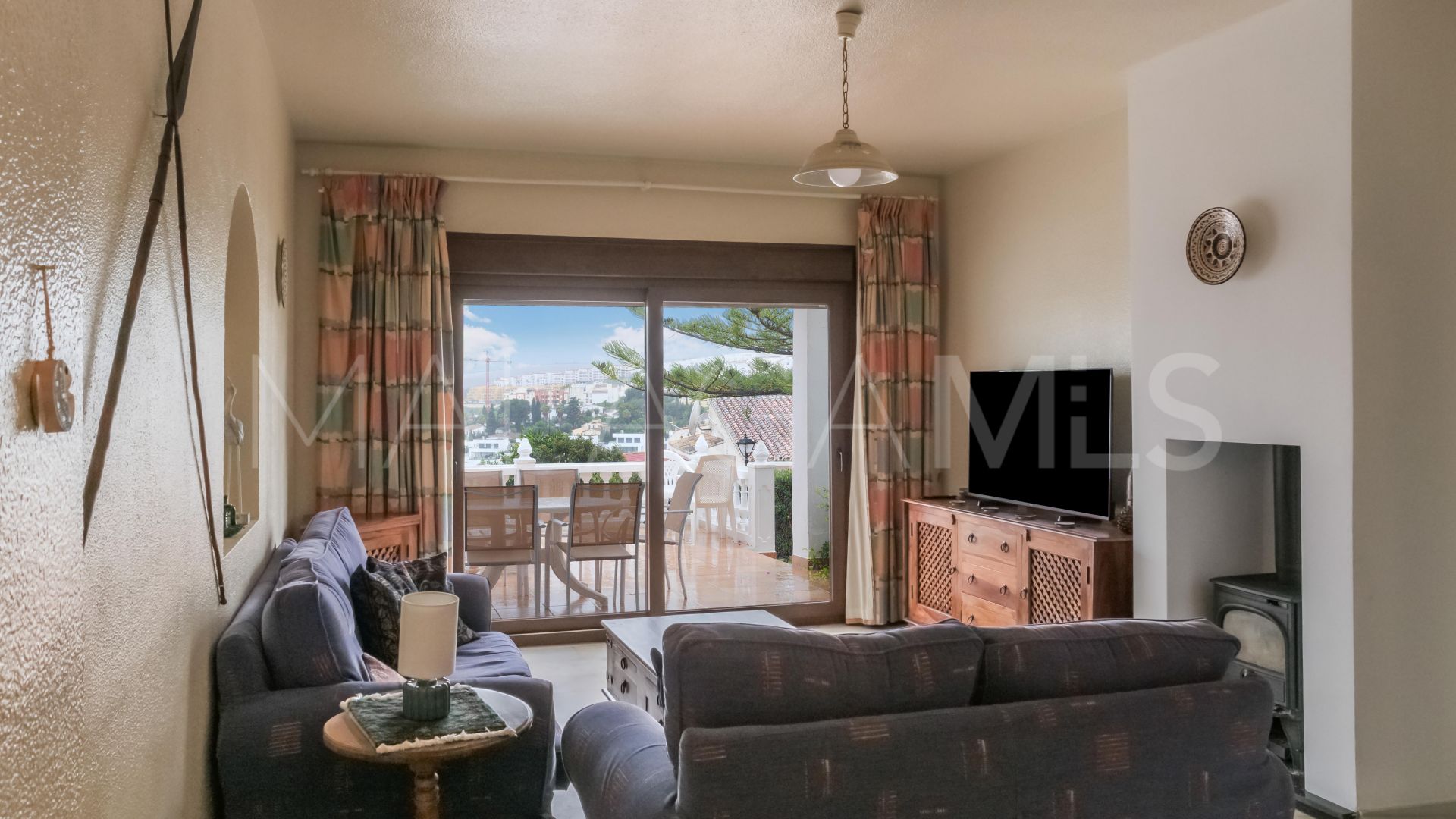 Maison de ville for sale in La Duquesa