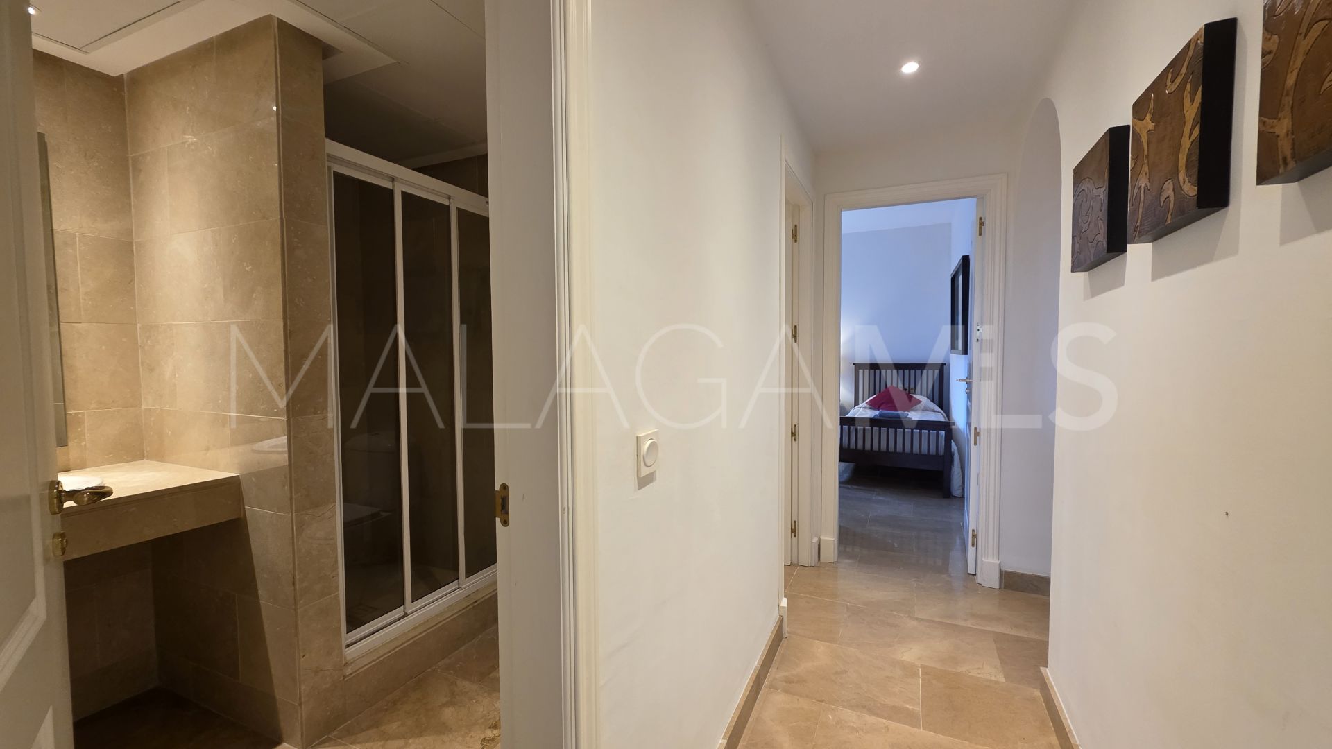 Buy apartamento planta baja with 3 bedrooms in La Duquesa