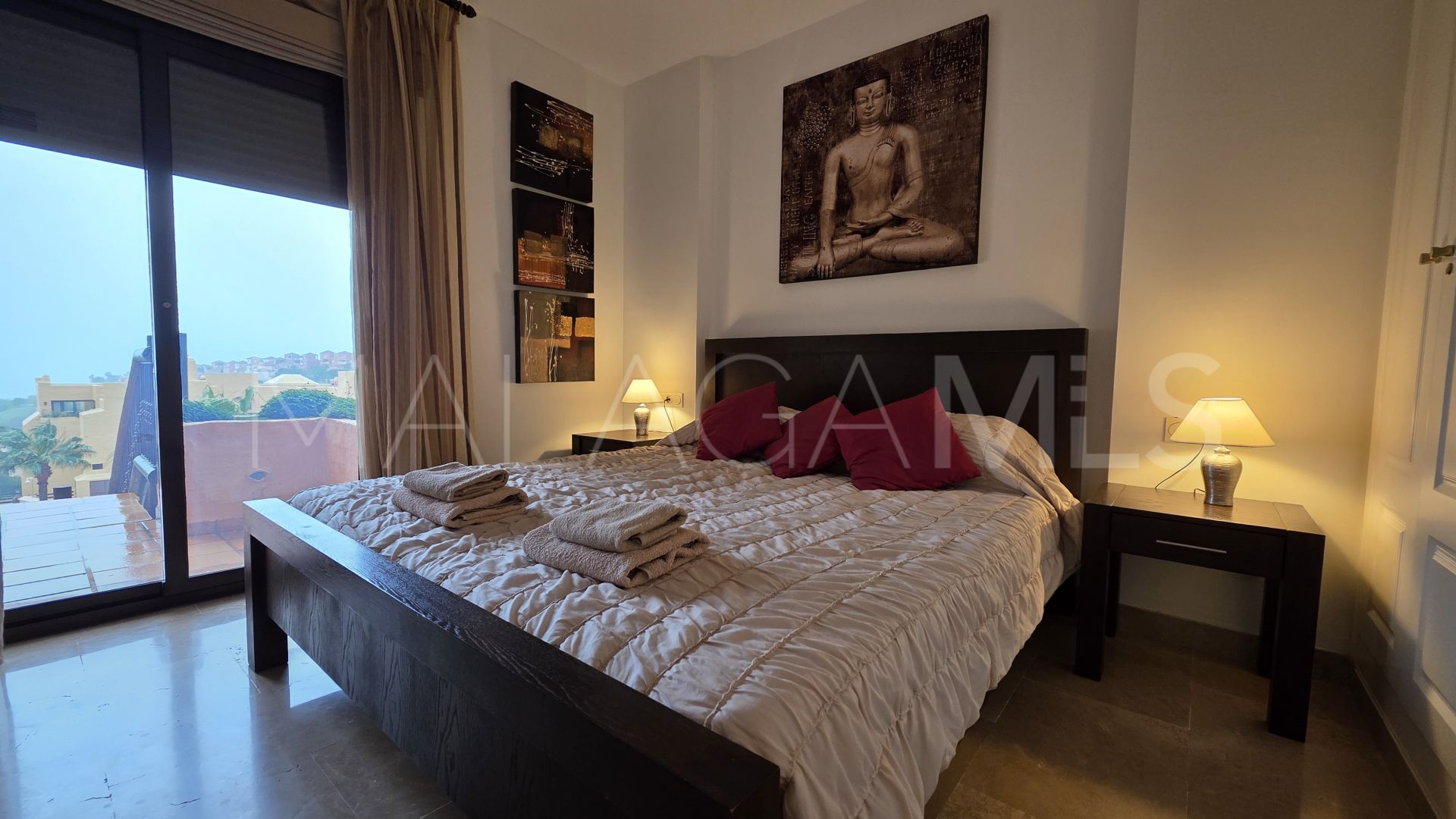 Buy apartamento planta baja with 3 bedrooms in La Duquesa