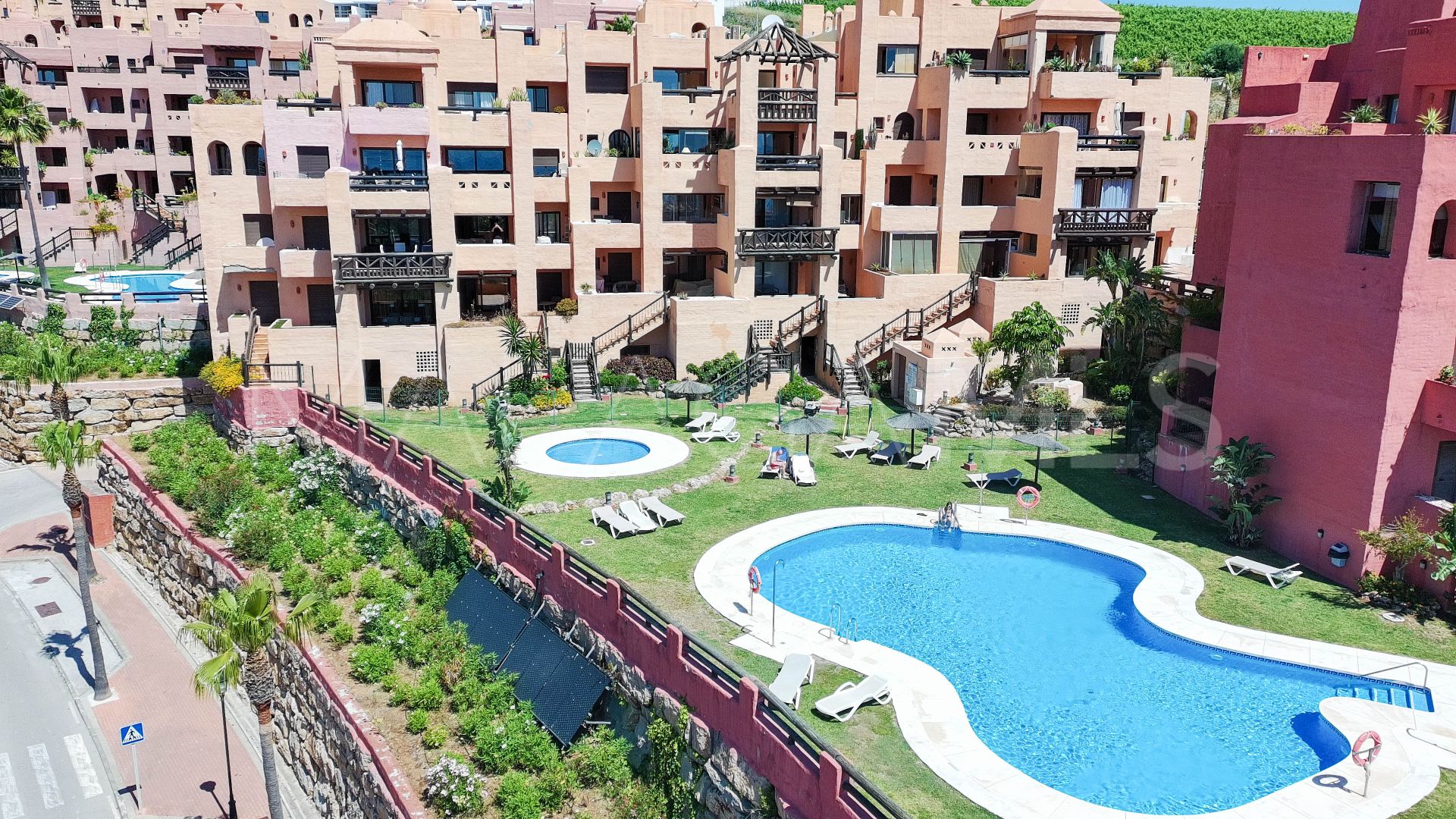 Se vende apartamento planta baja de 2 bedrooms in La Duquesa