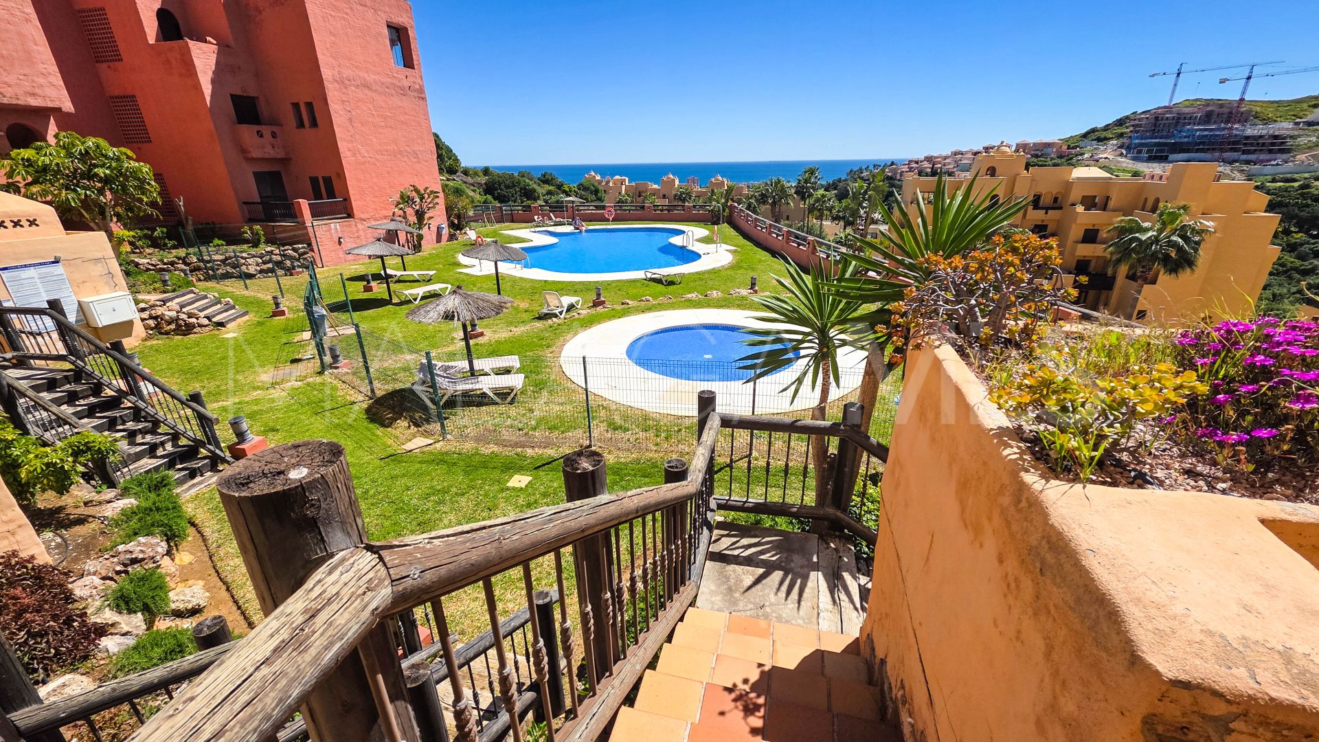 Apartamento planta baja for sale in La Duquesa
