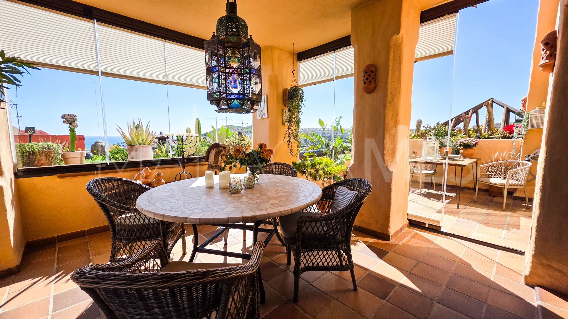 Penthouse in La Duquesa for sale