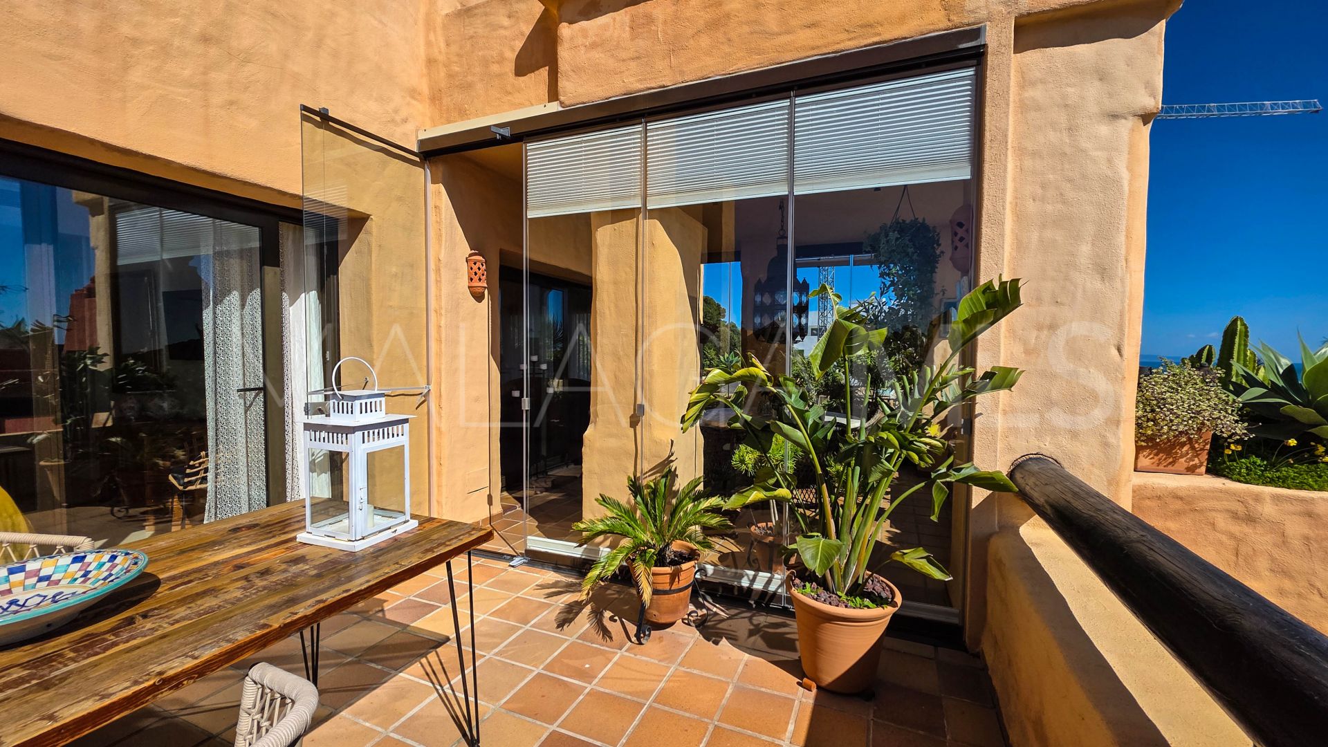 Penthouse in La Duquesa for sale
