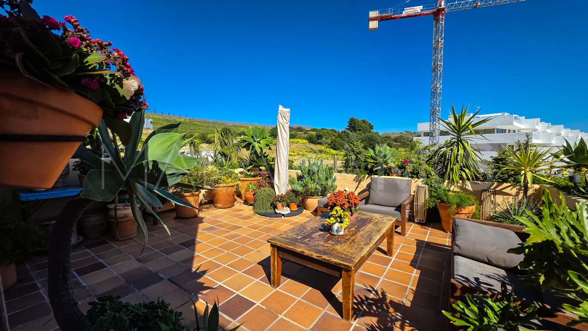 Penthouse in La Duquesa for sale